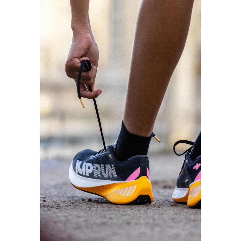 Încălțăminte de alergare versatilă, KIPRUN CUSHION 500 PREMIUM Negru-Roz Damă