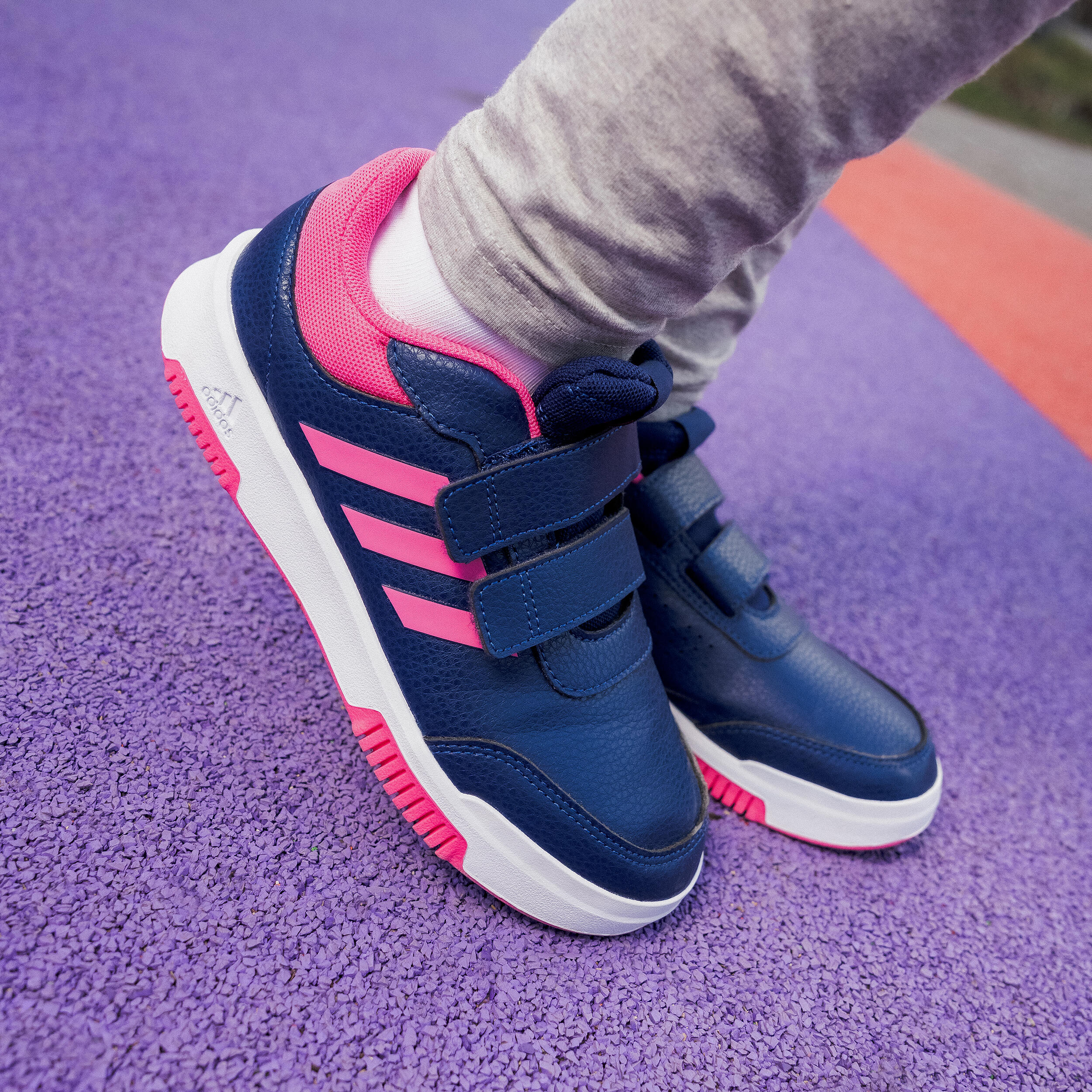 Scarpe da ginnastica ADIDAS bambino TENSAUR azzurro-rosa 11/12