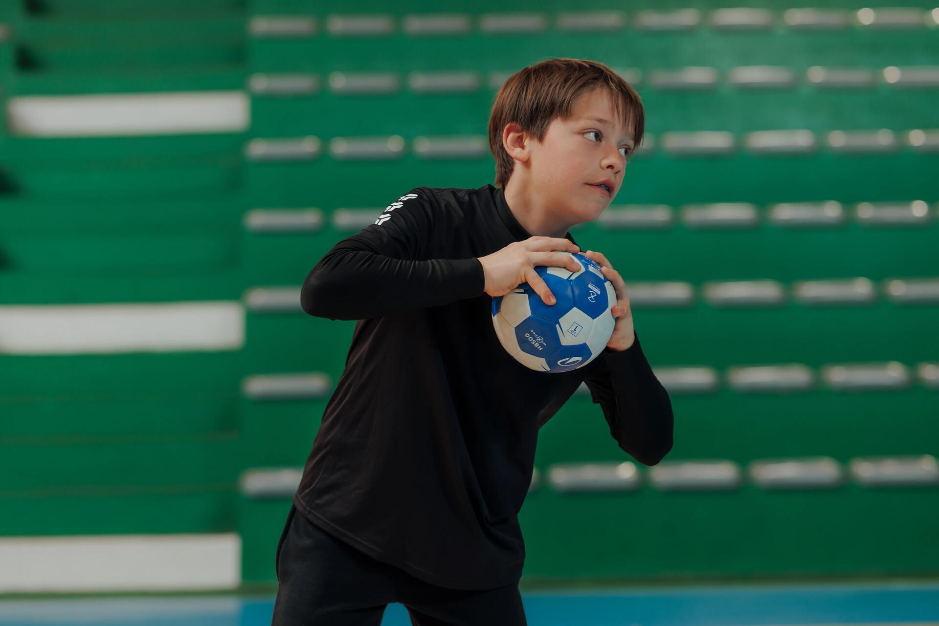 CUM SĂ ALEGEM O MINGE DE HANDBAL?