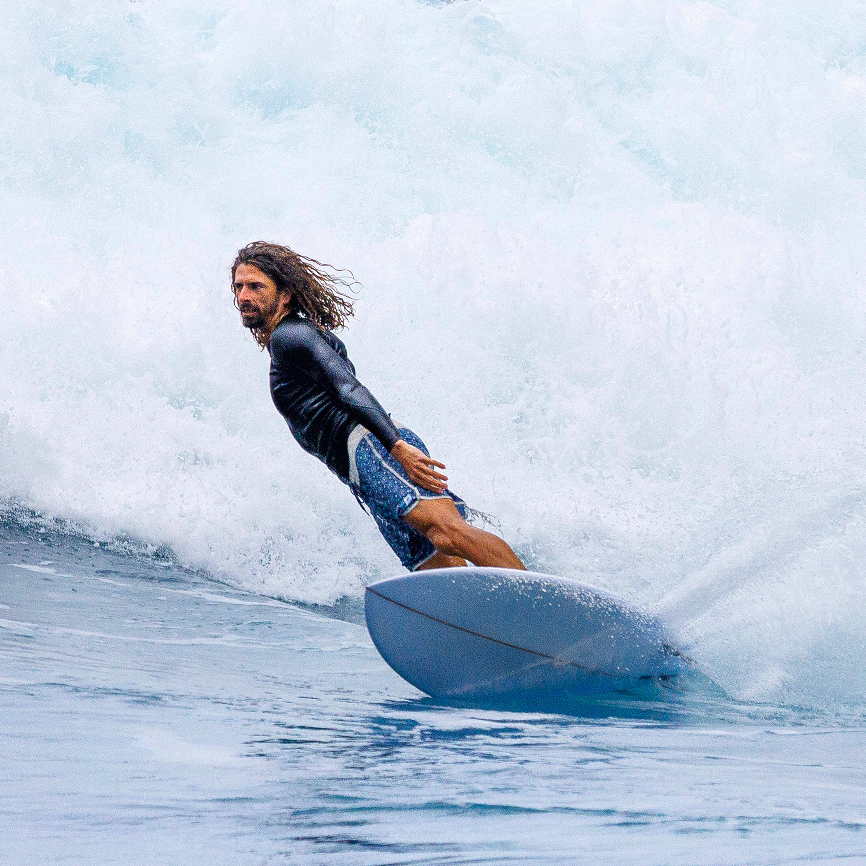 Surfboard 6'8" - 900 mid-length white -  2