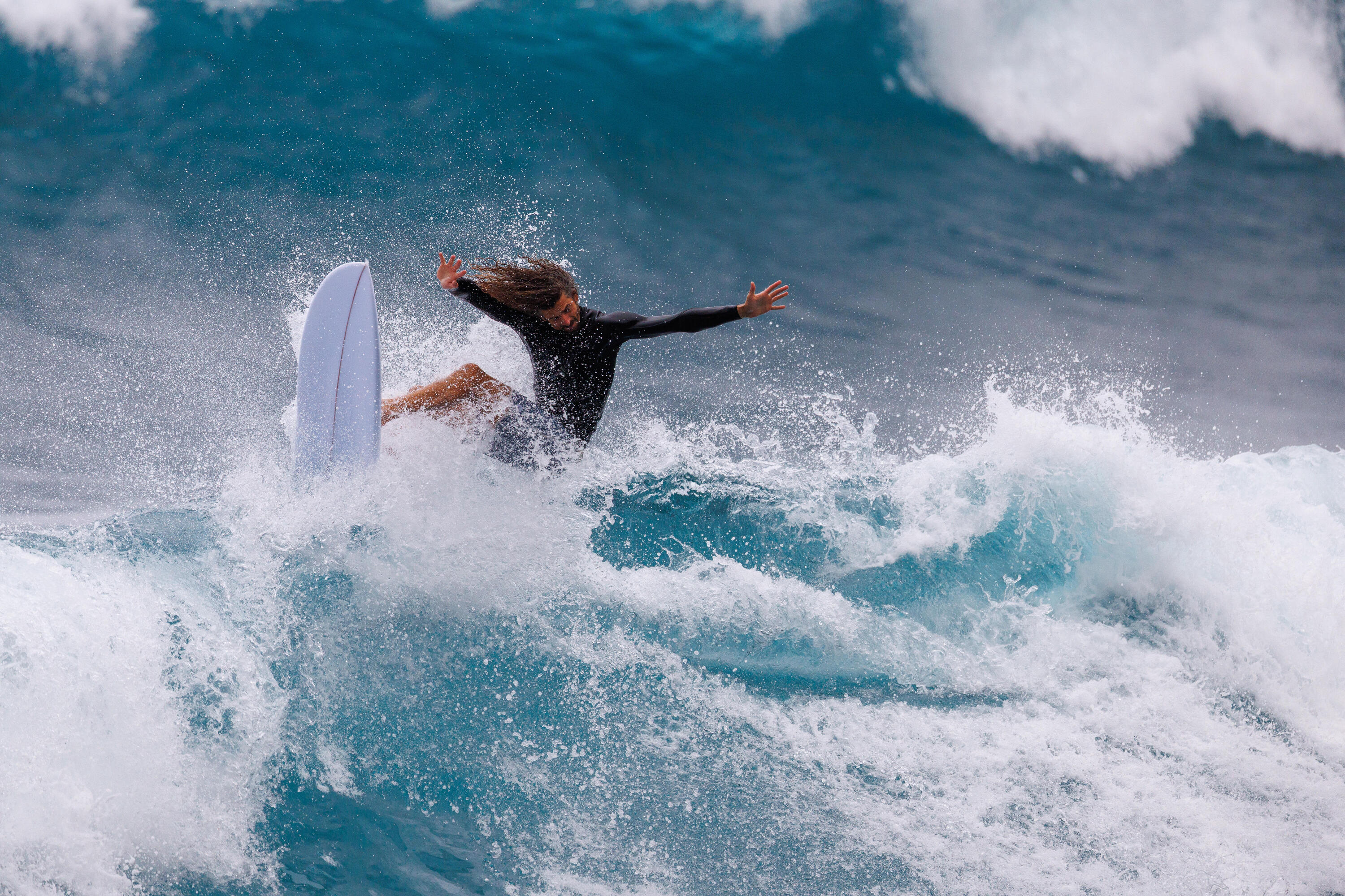 Prancha de surf 6'8" - 900 mid-length branco 14/17