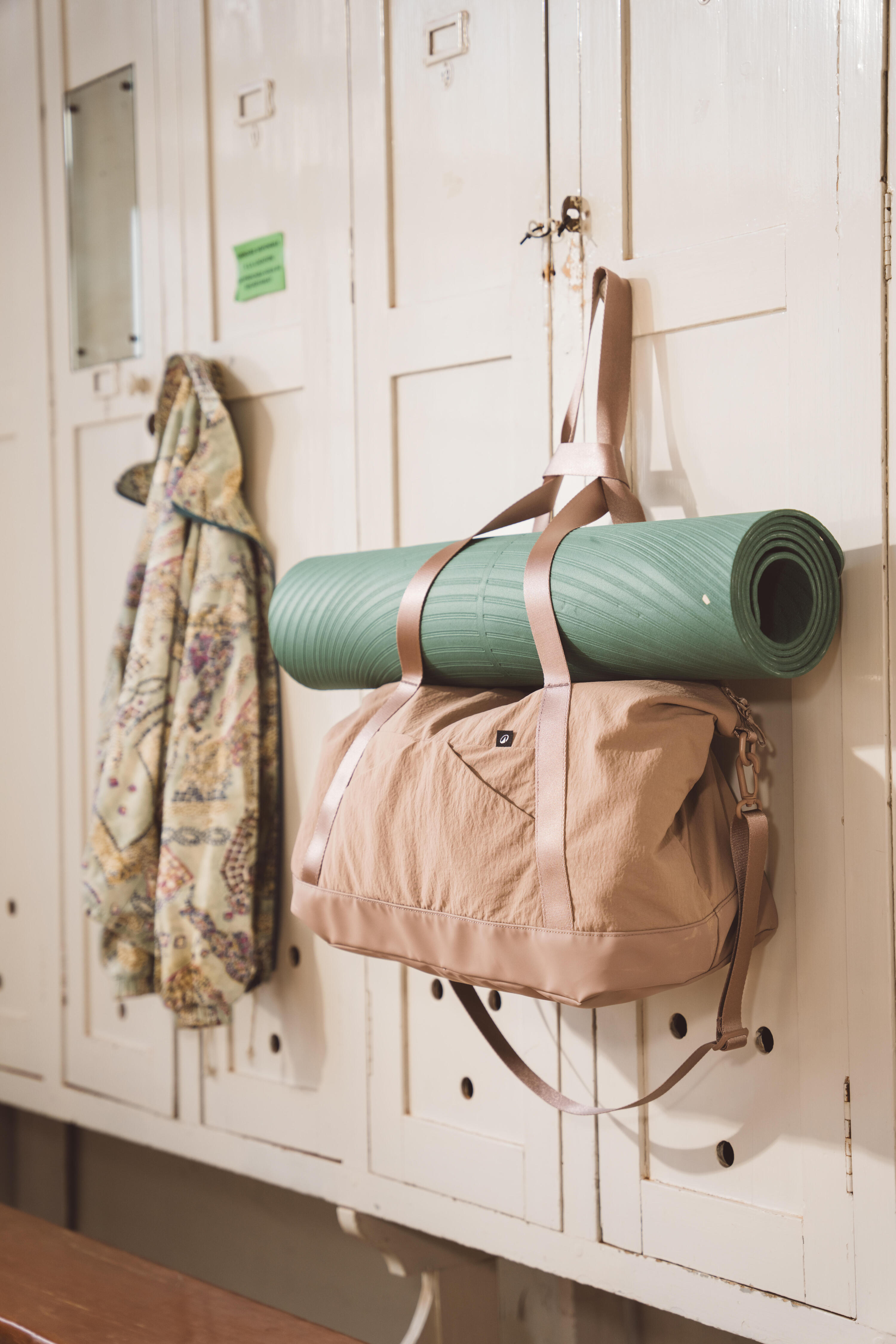 Sac de sport à bandoulière avec poche étanche 28L 9/9