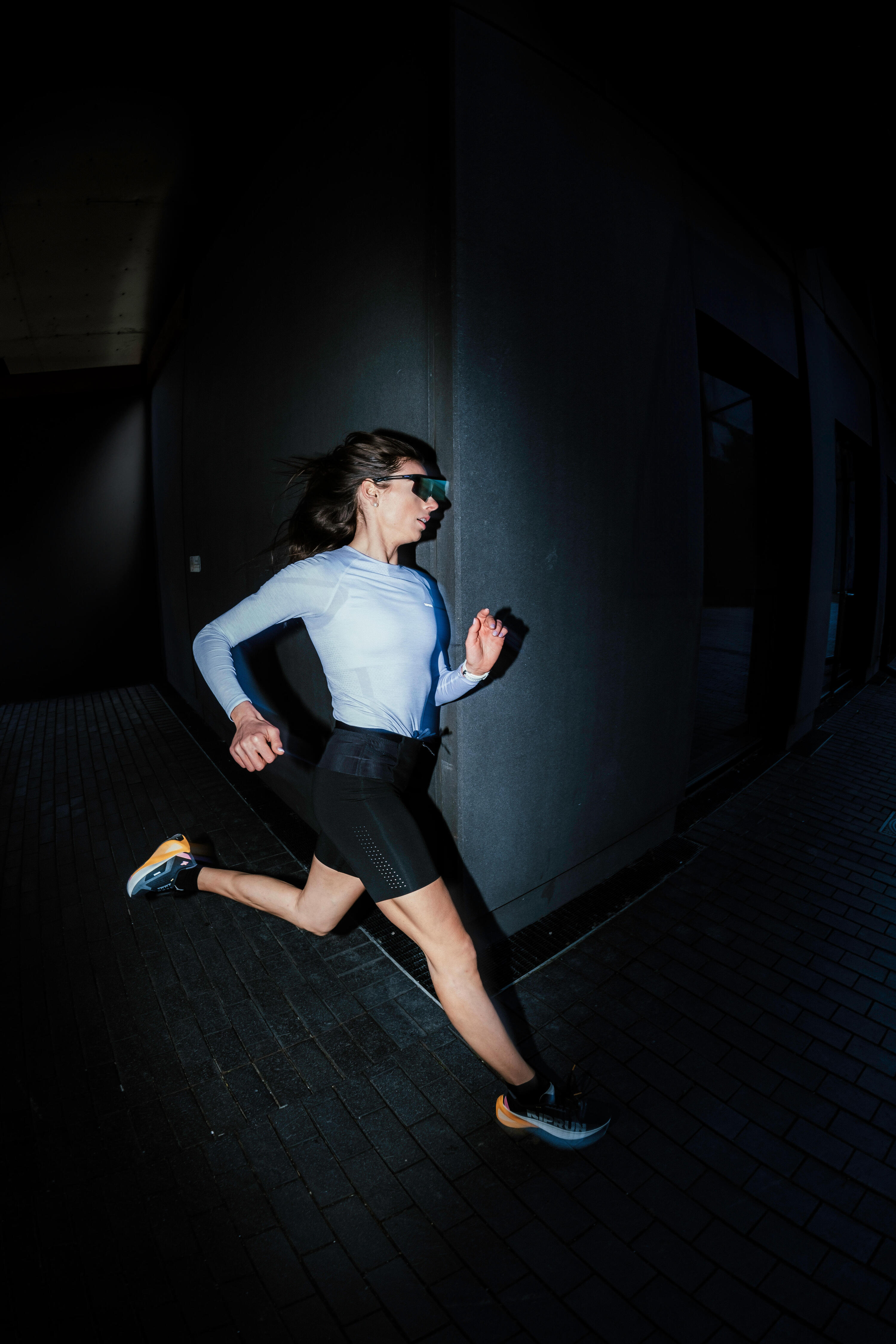 Women's Seamless Long-Sleeved Running T-Shirt, Run 500 10/15