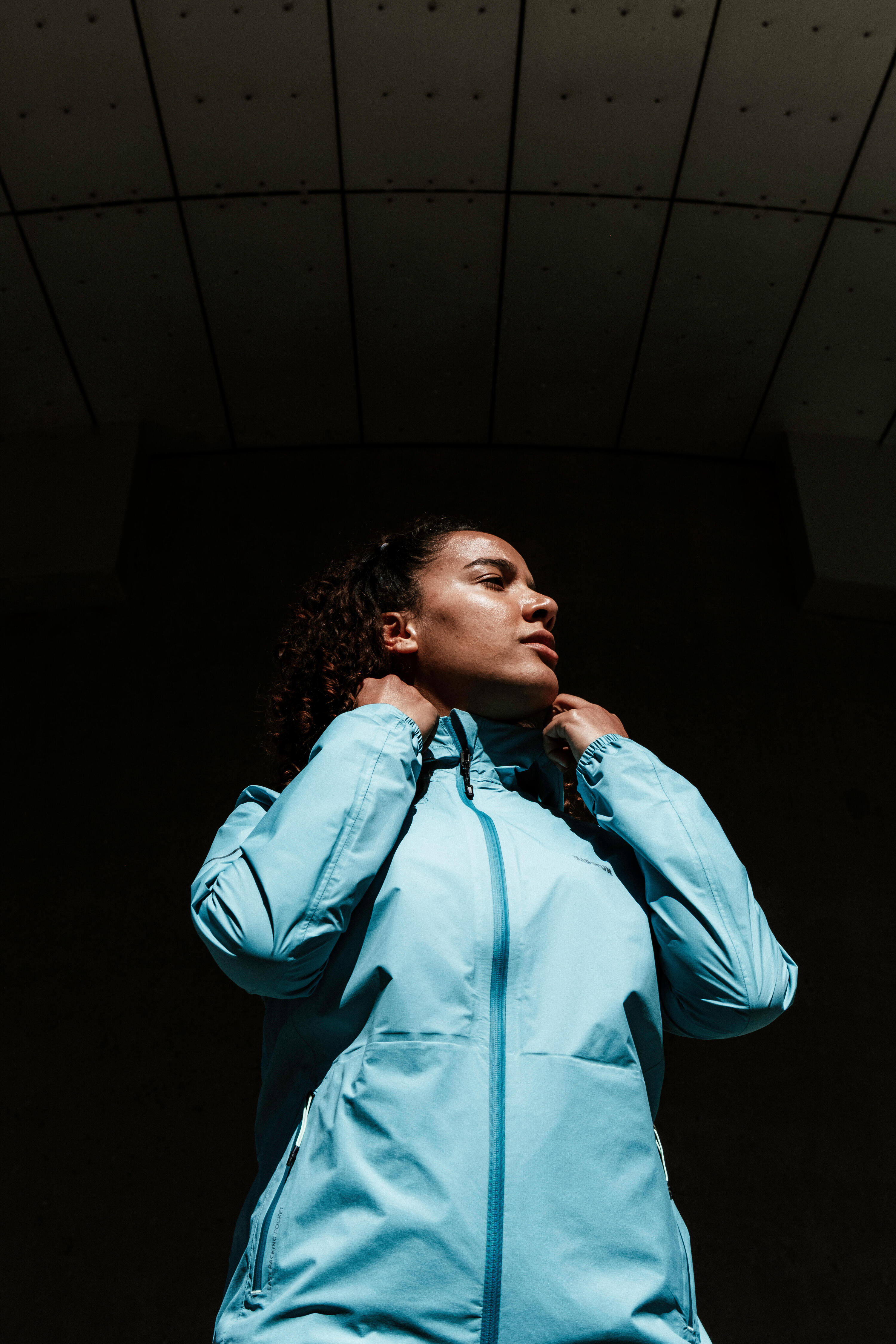 Wasserdichte Damen-Laufjacke, Kiprun Run Rain 900 grün 12/16