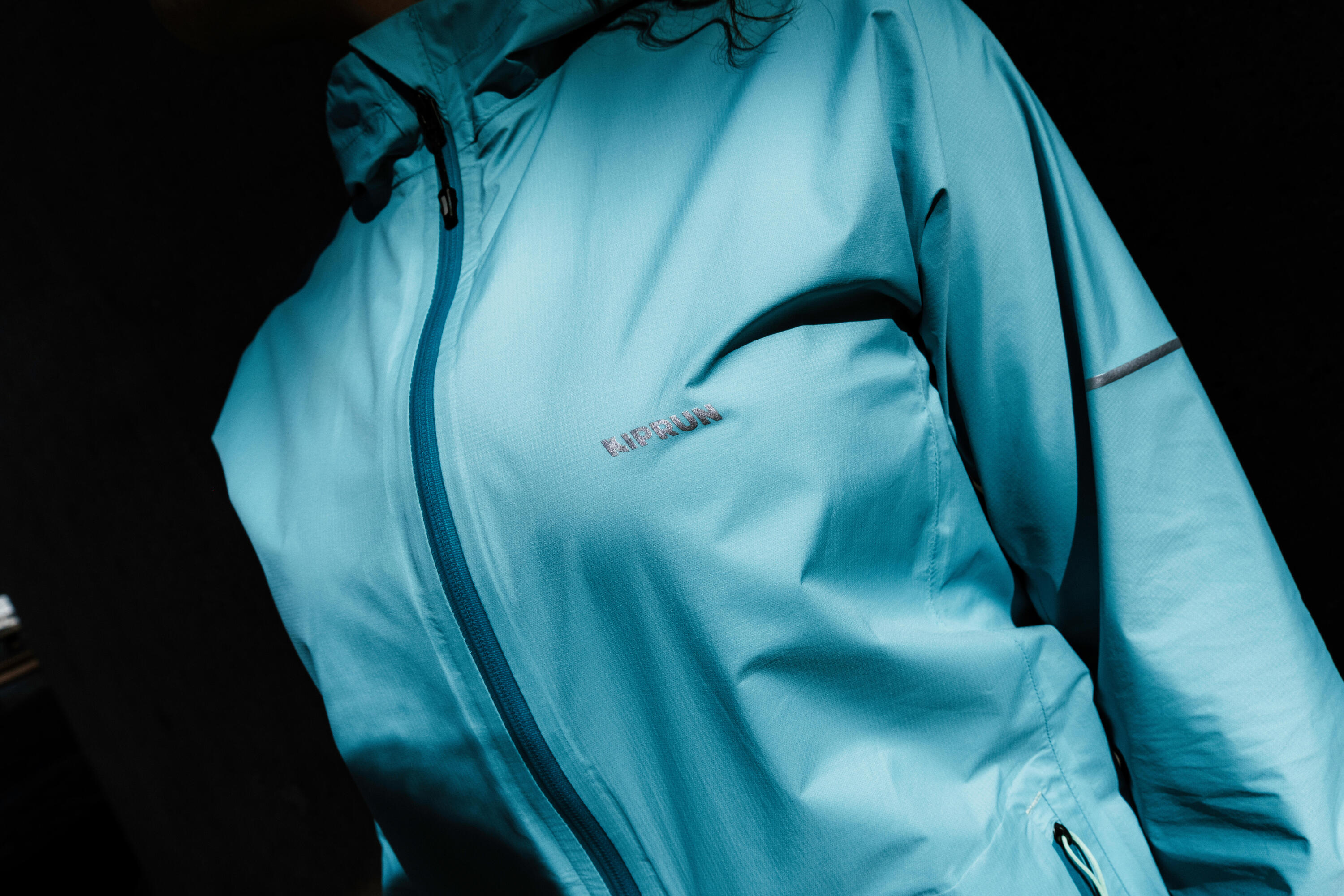 Wasserdichte Damen-Laufjacke, Kiprun Run Rain 900 grün 13/16