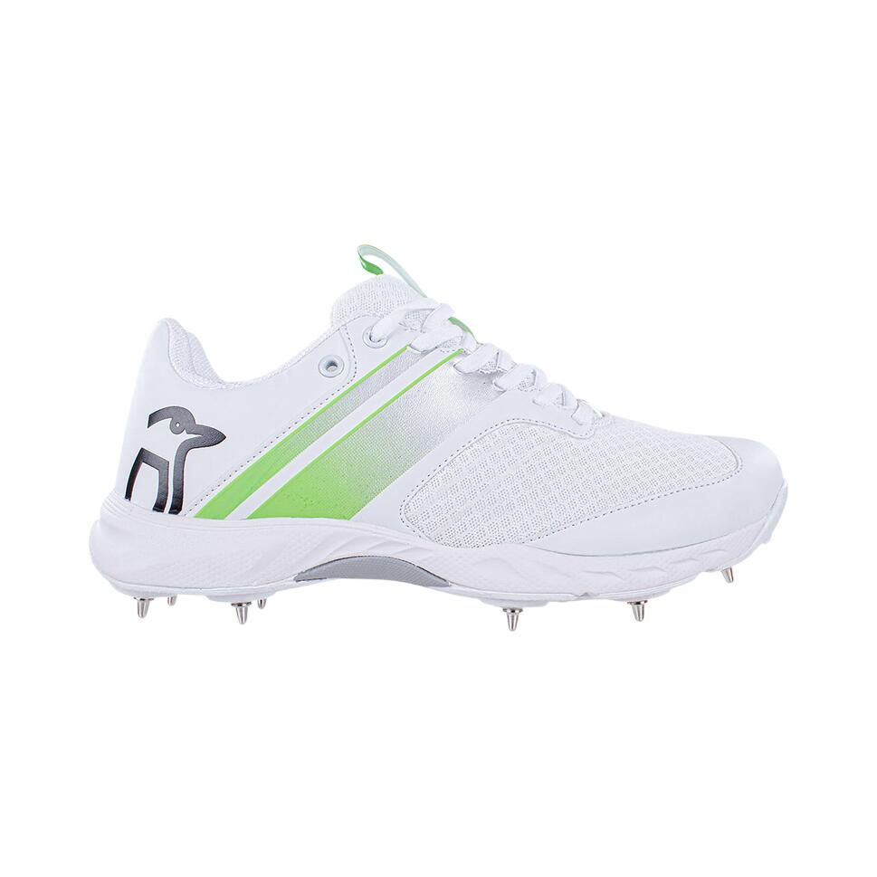 Cricket Schuhe