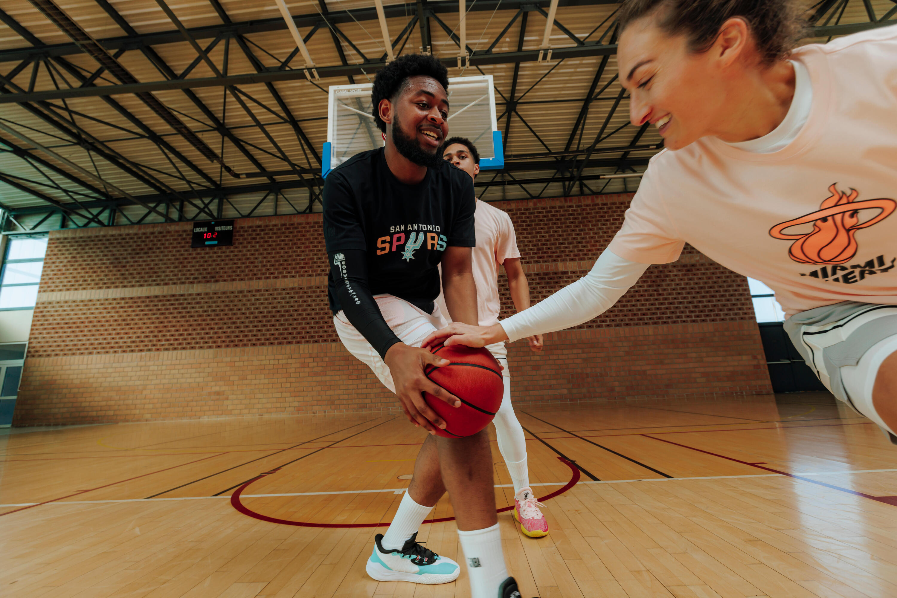 Manchon / Manchette de basketball NBA adulte noir 6/6