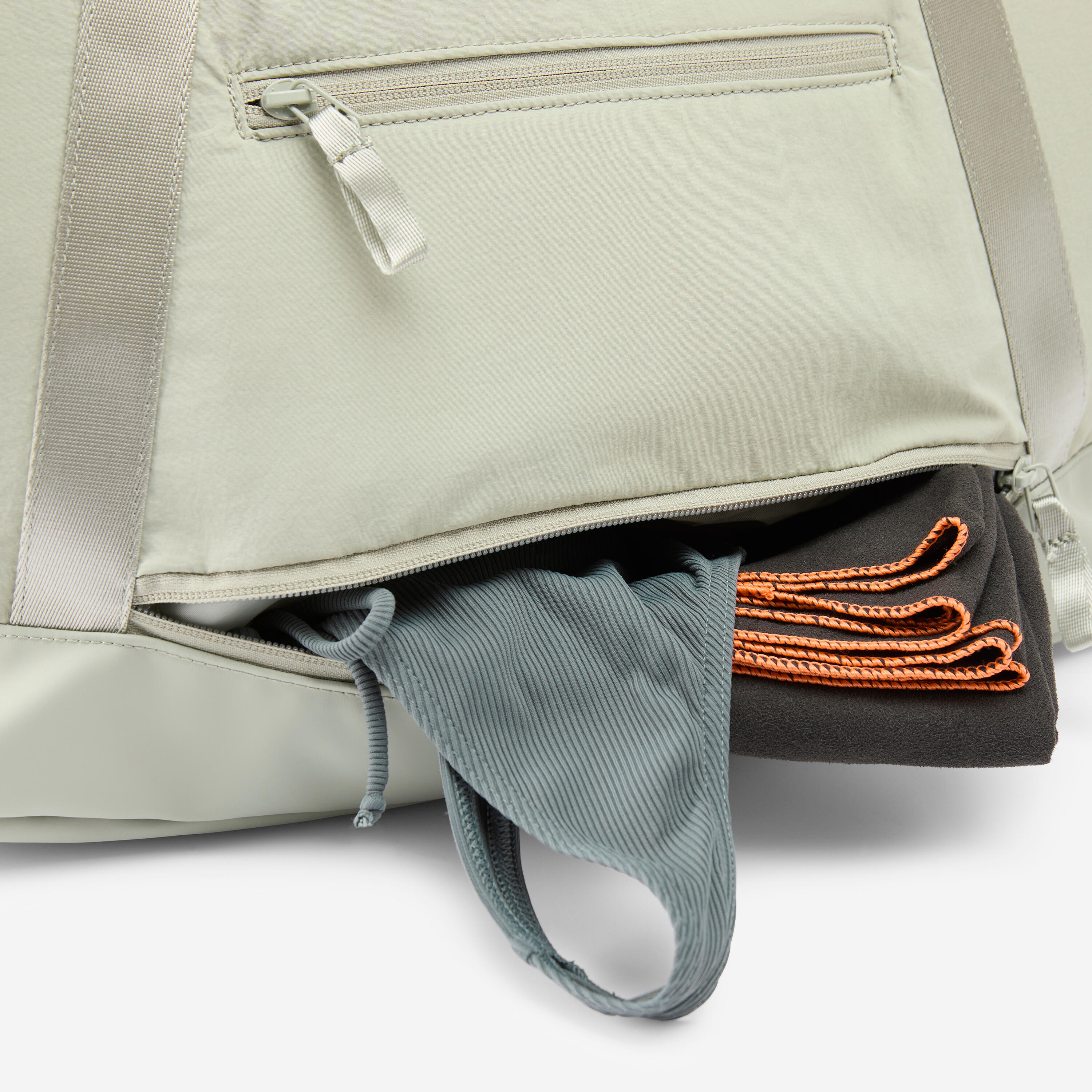 28L Sports Bag with Shoulder Strap and Watertight Pocket 5/9
