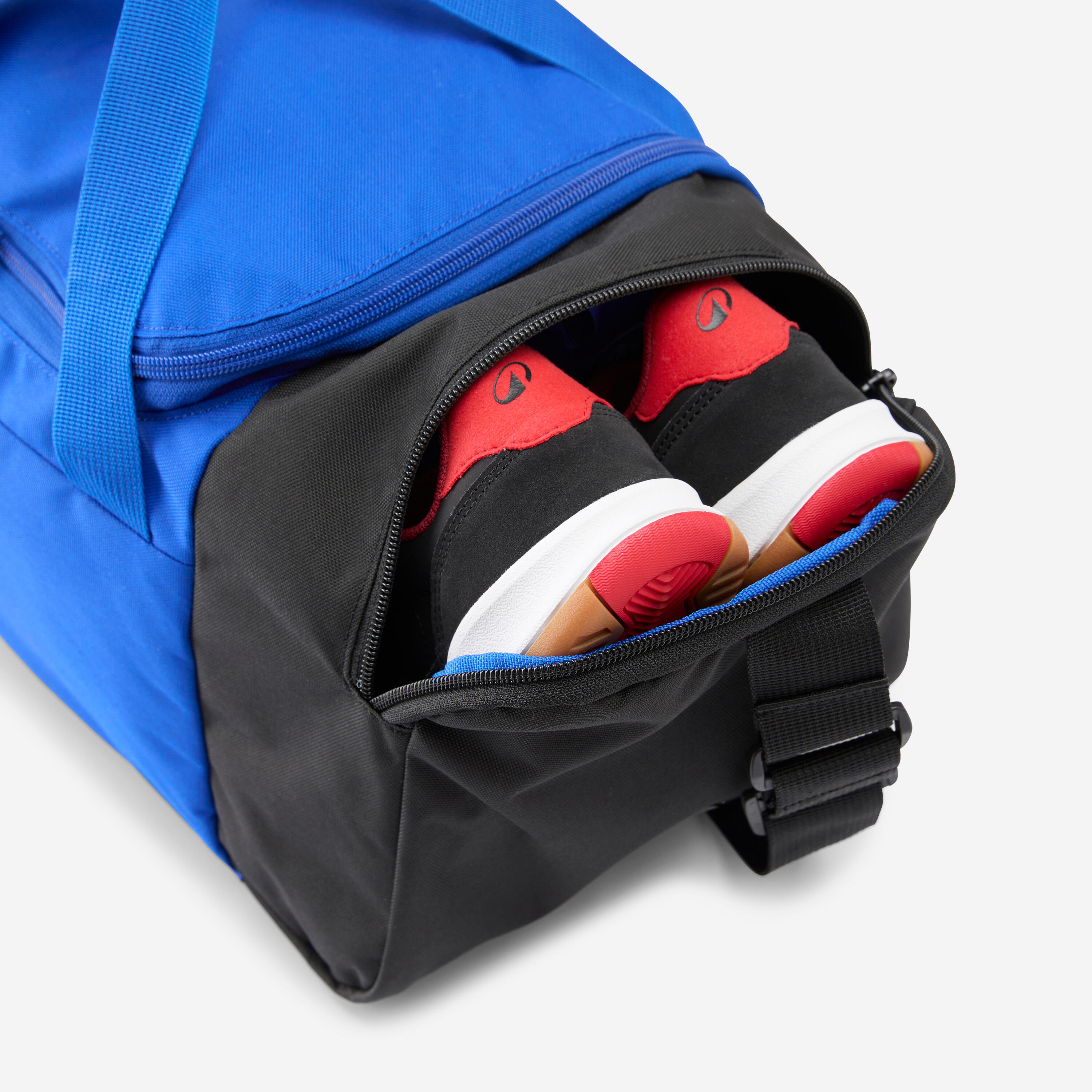 Sports Duffle Bag with Shoulder Strap 20 L, Essential - DECATHLON