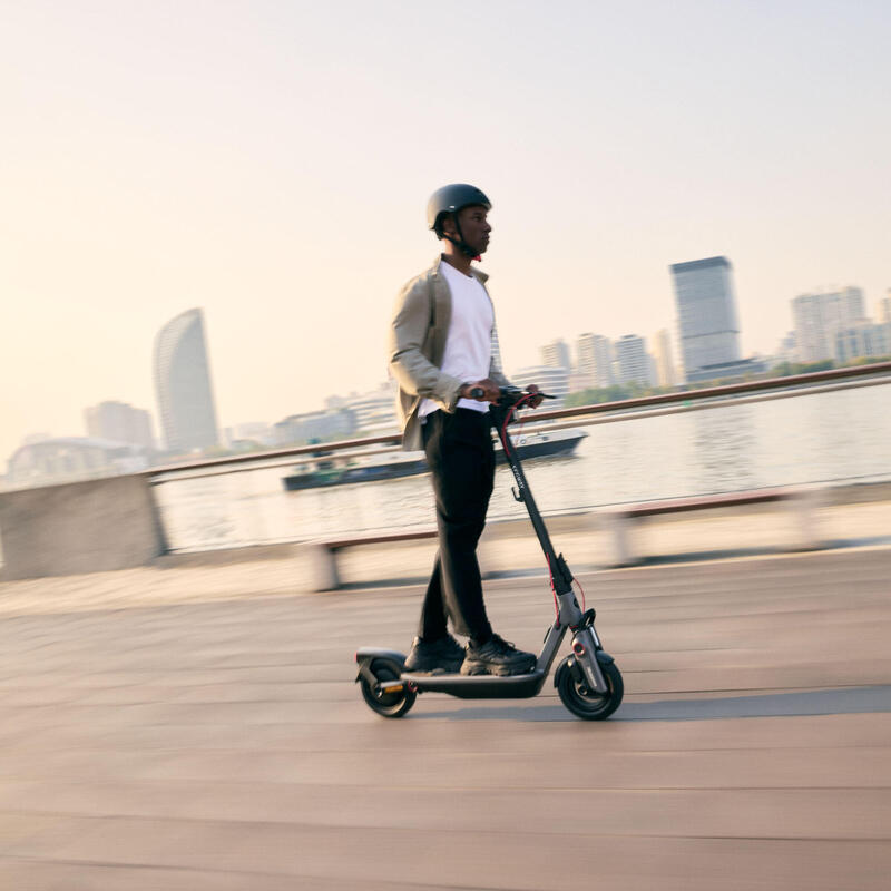 Elektrikli Scooter - Segway Ninebot F3Pro