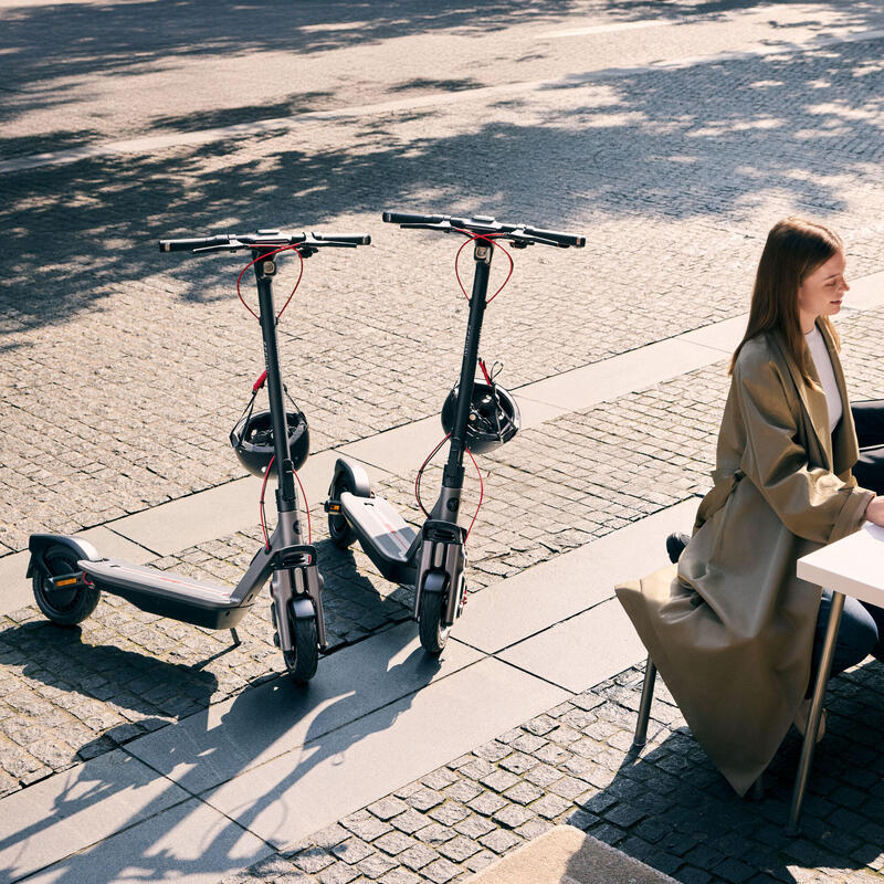 Elektrikli Scooter - Segway Ninebot F3Pro