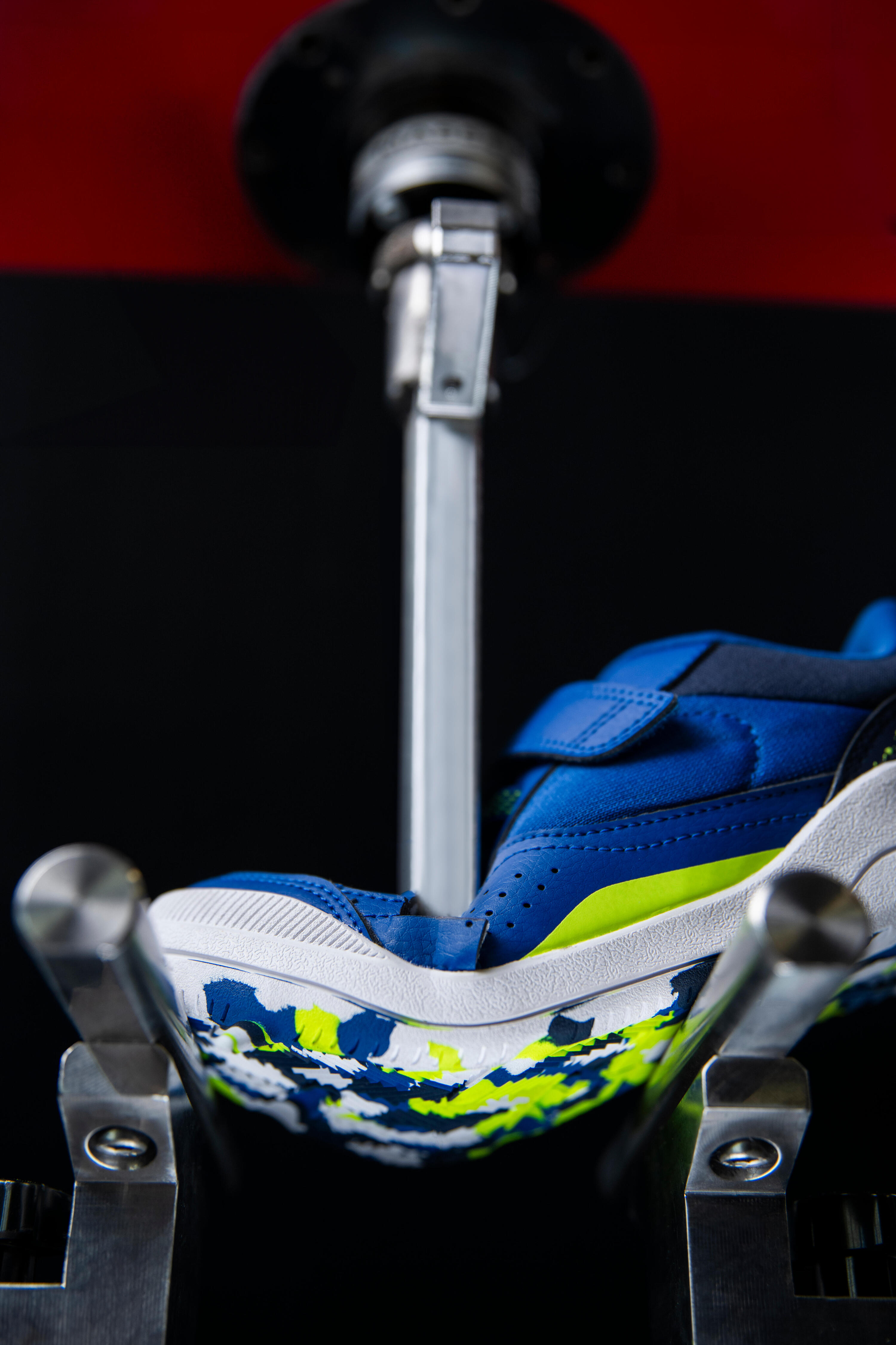 Scarpe da ginnastica bambino PLAYVENTURE YARD con strap azzurro-giallo 20/32