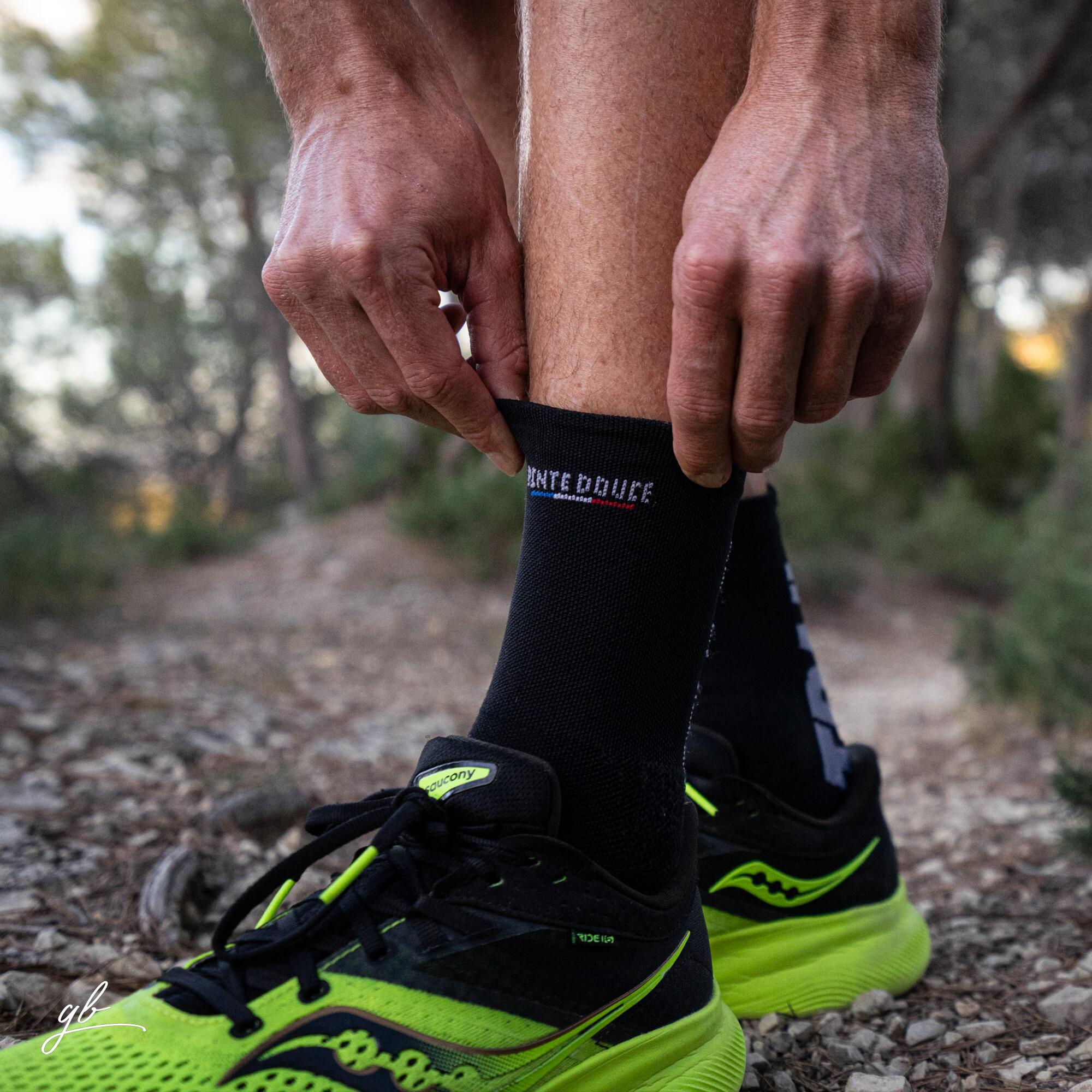Chaussettes de running Pente Douce NOIRES et BLEUES 4/4