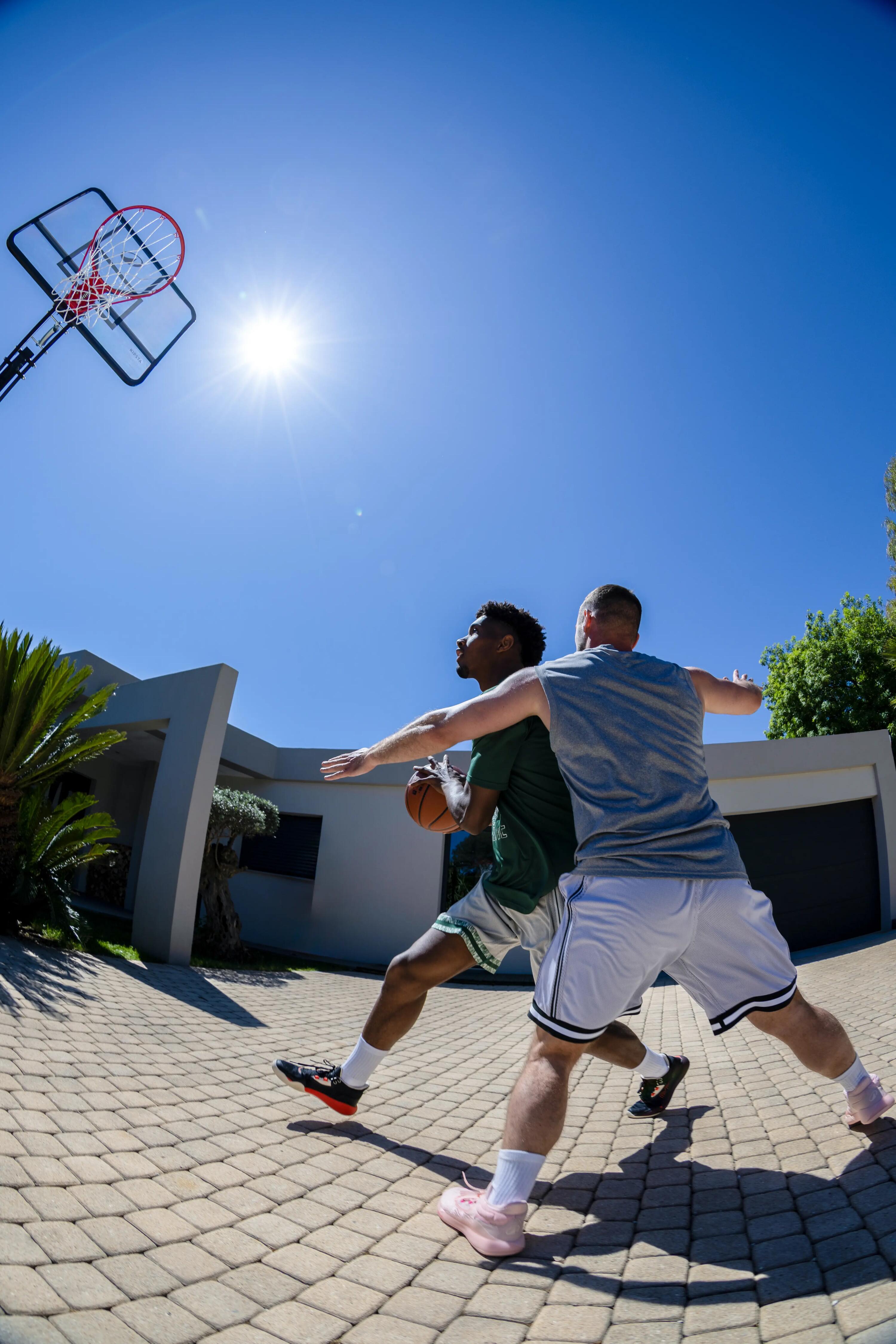 ARO BÁSQUETBOL AJUSTABLE DE 2,40 A 3,05 M B700 PRO 32/38