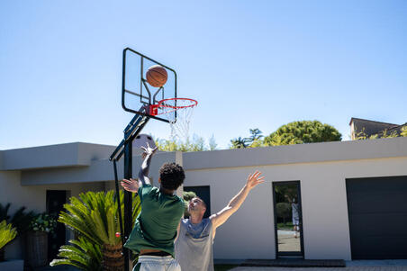 Стойка баскетбольная B700 PRO. 7 уровней высоты: от 2,40 до 3,05 м.