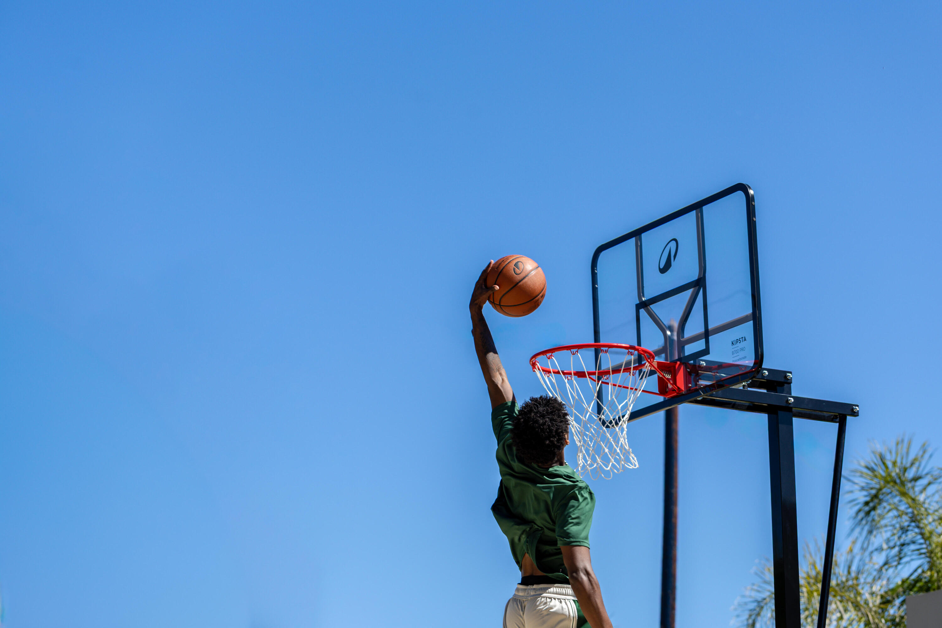 Panier basket sur pied déporté spécial dunk réglable 2,40 à 3,05 m, B700 18/21