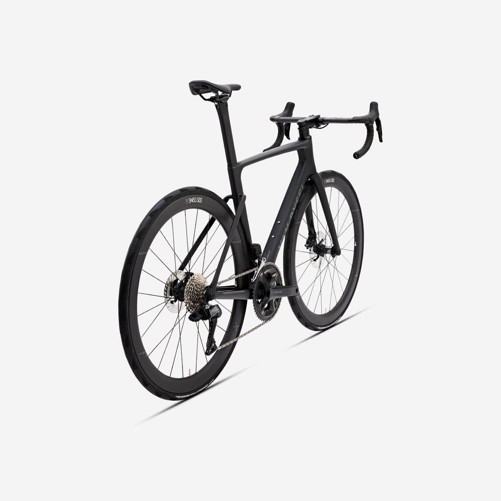 Črno cestno kolo RCR 105 DI2 