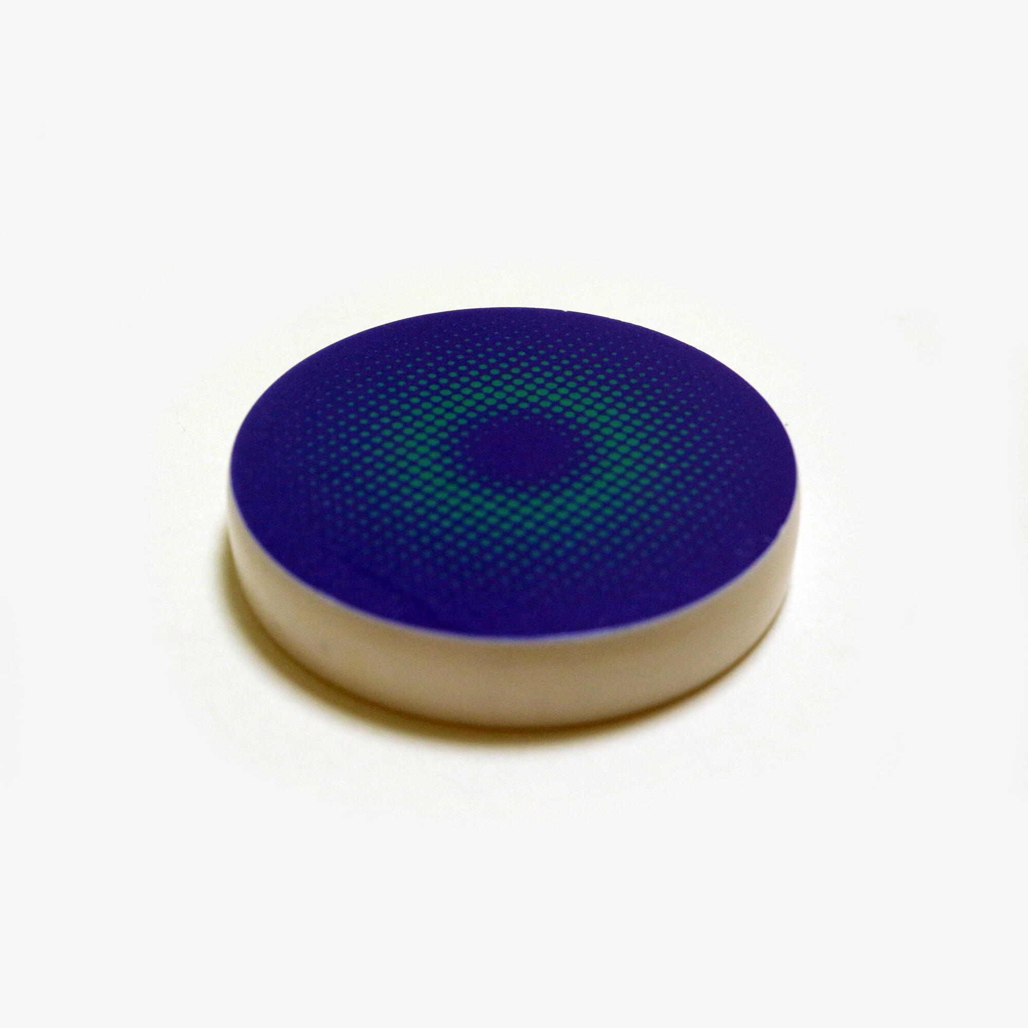 15 gms STANDARD CARROM STRIKER 500