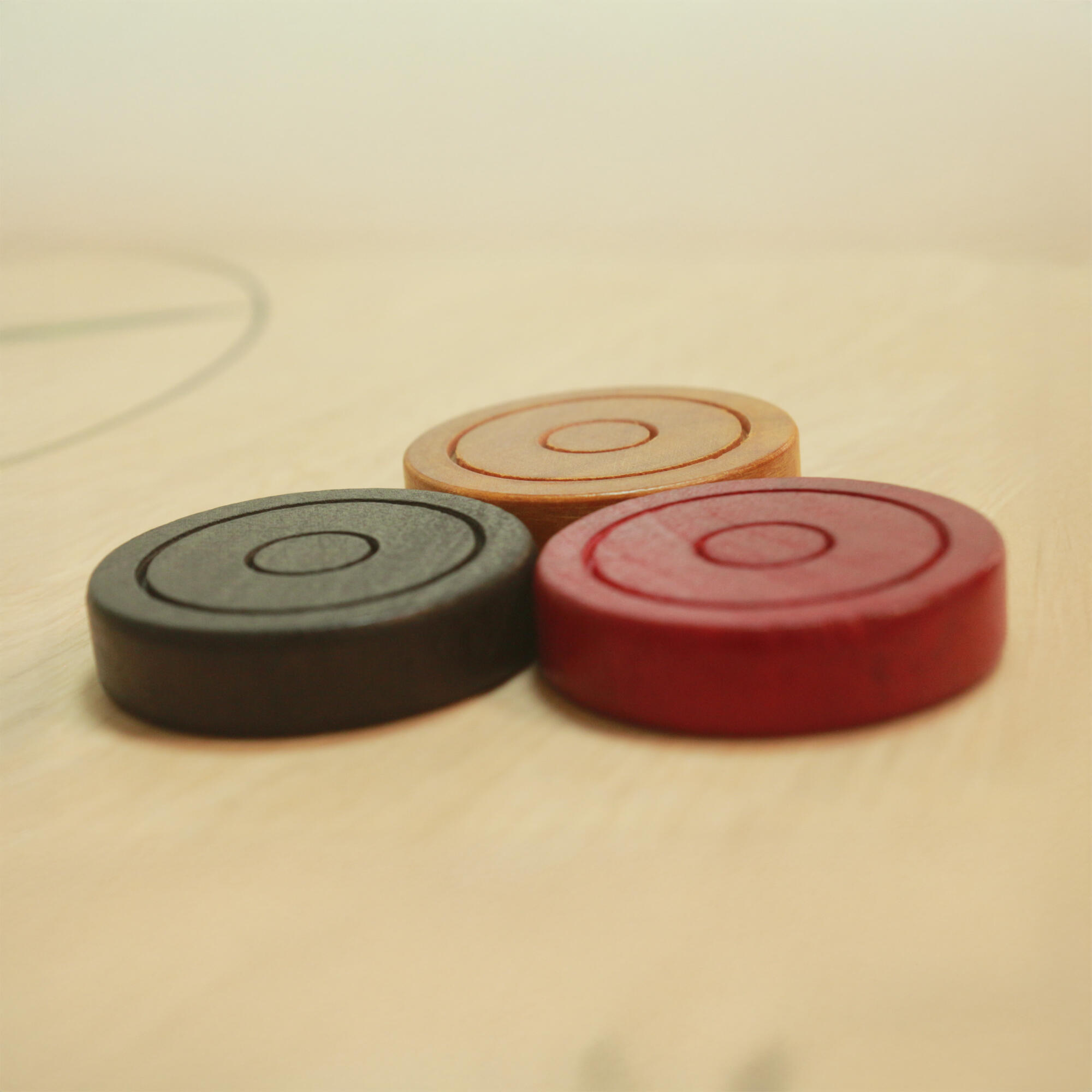 THIN, STABLE CARROM COIN SET 500