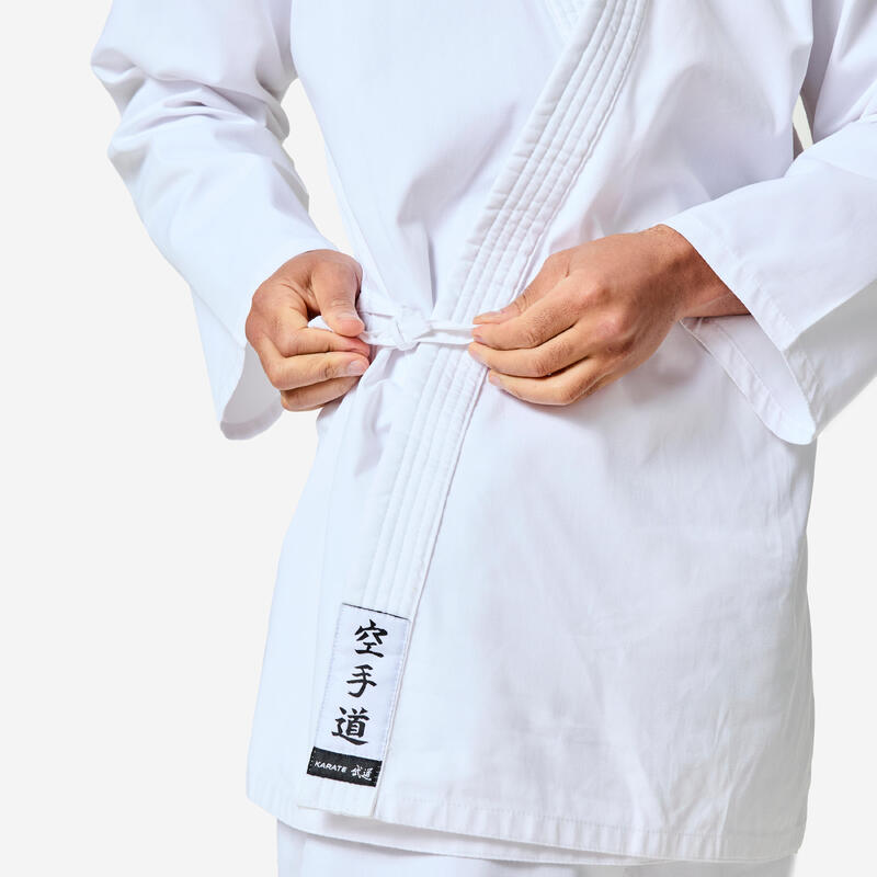 Kimono de karate ușor, bine ajustat, alb