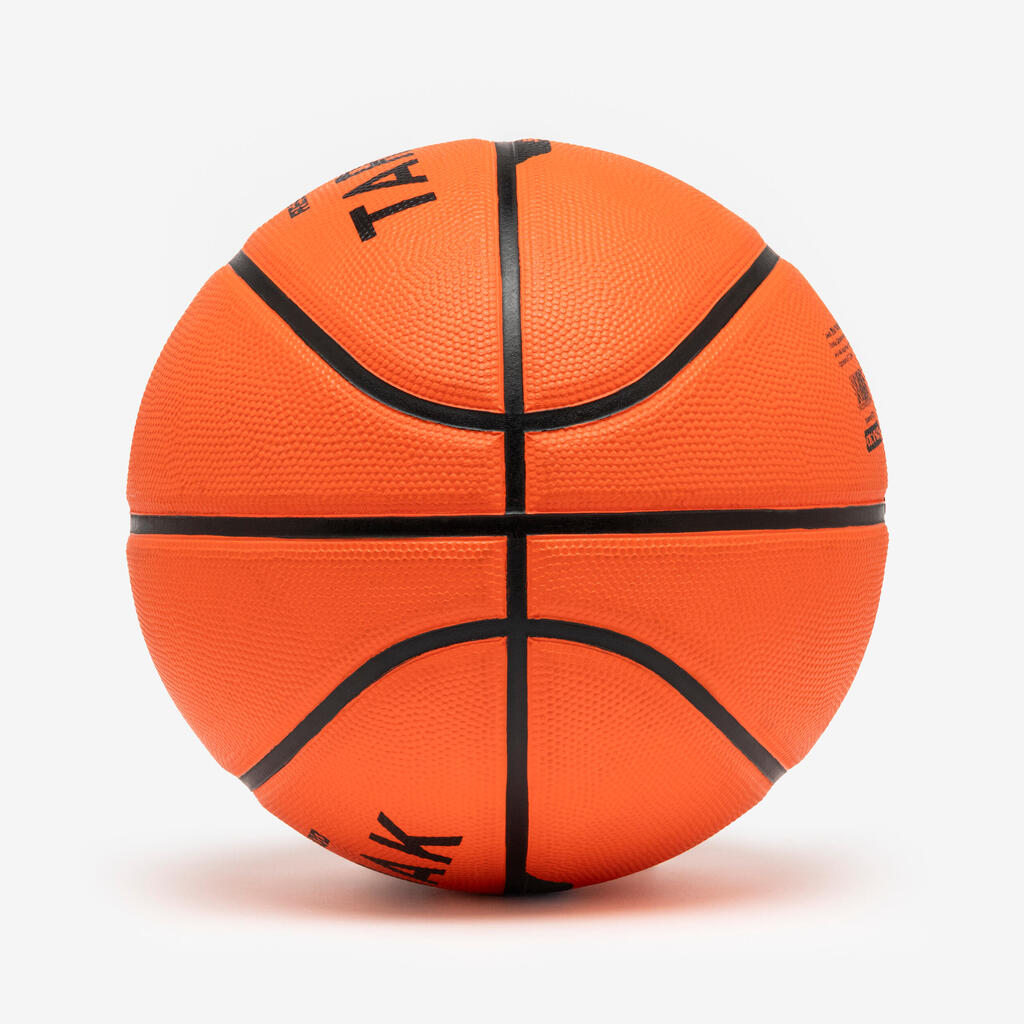 Ballon de basket adulte R100 taille 7 orange pour enfant et adulte.
