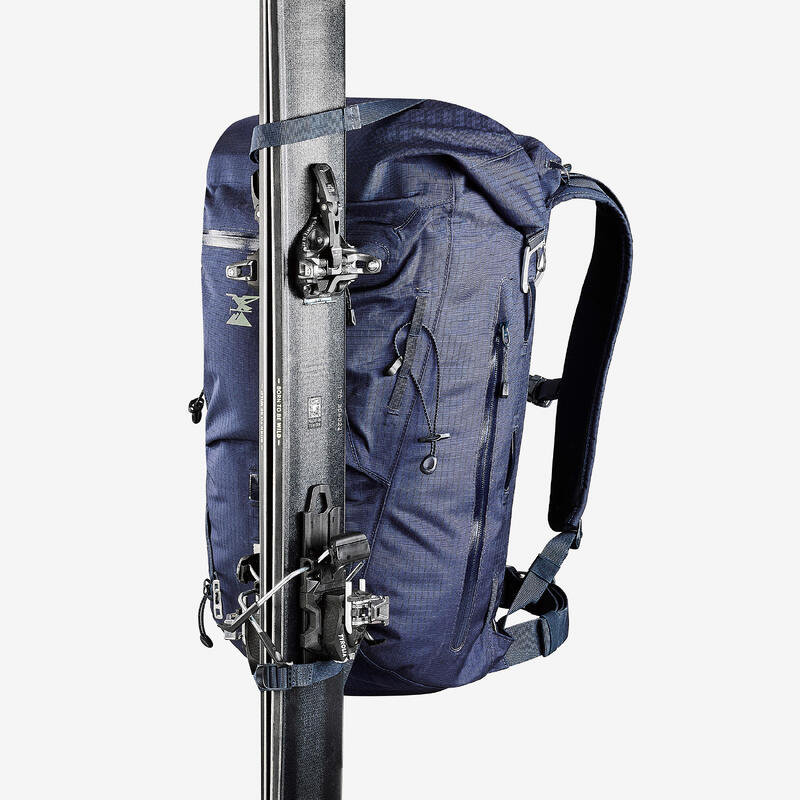 Sac à dos d'alpinisme imperméable 30 litres - ice 30 bleu