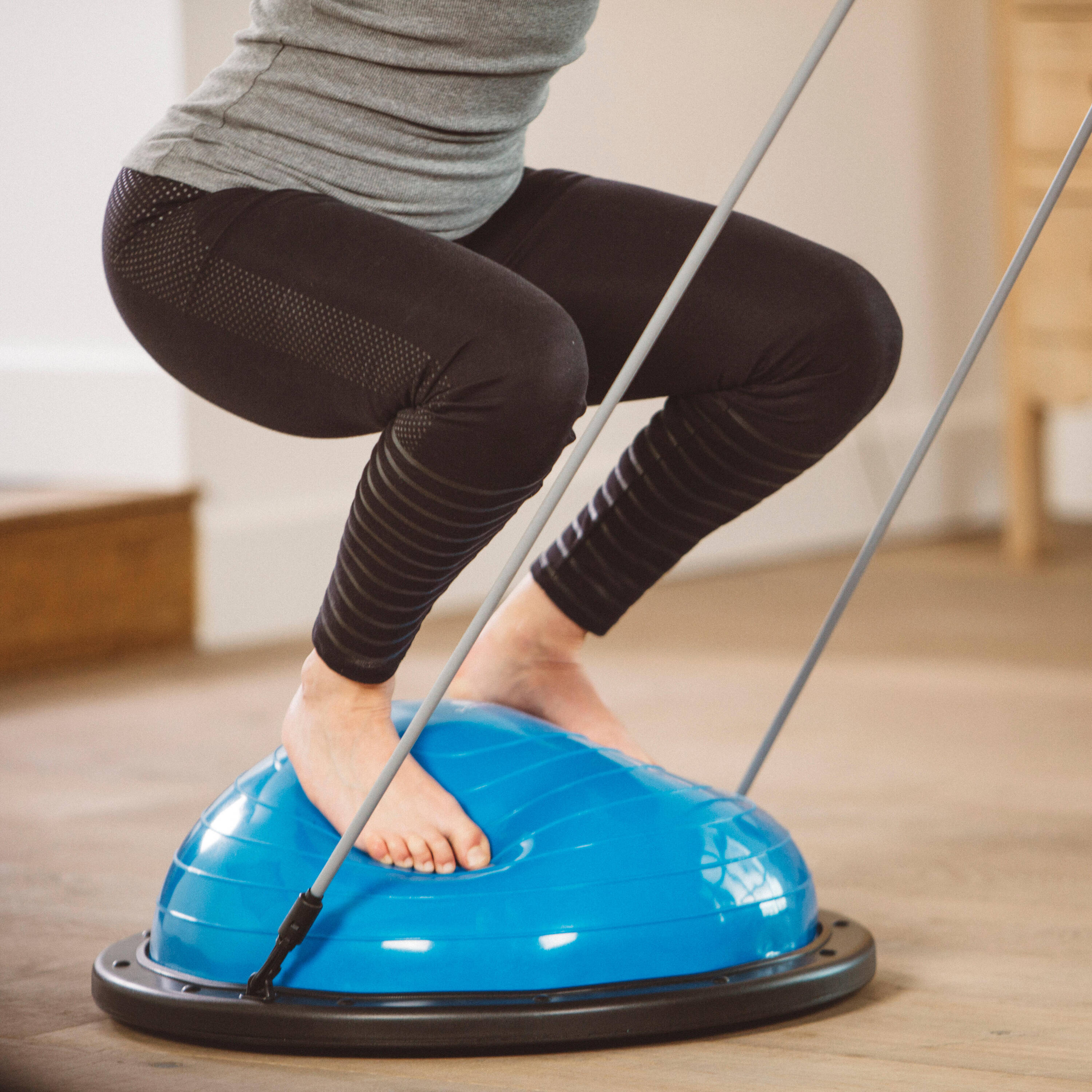 Gym Bosu ball Reversible Balance Station 900 + Resistance Bands - Blue -  2