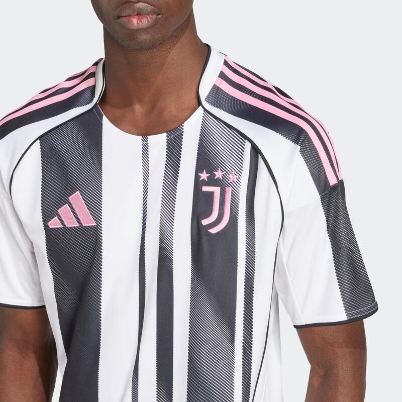 Dres Juventus na domácí zápasy 2025/26 pro dospělé