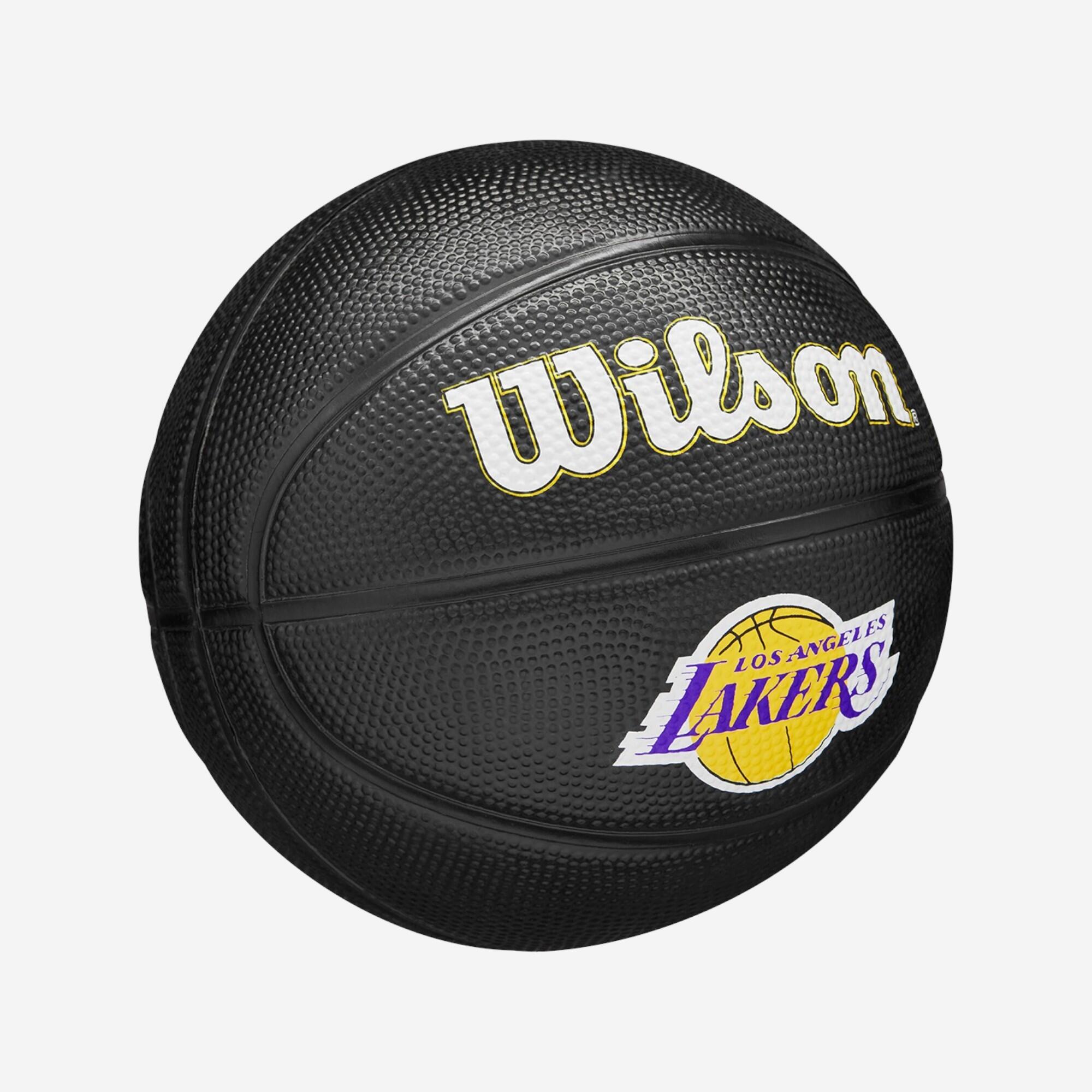 WILSON WILSON NBA Lakers basketbalová lopta veľ. 3 čierna bez · záber 5