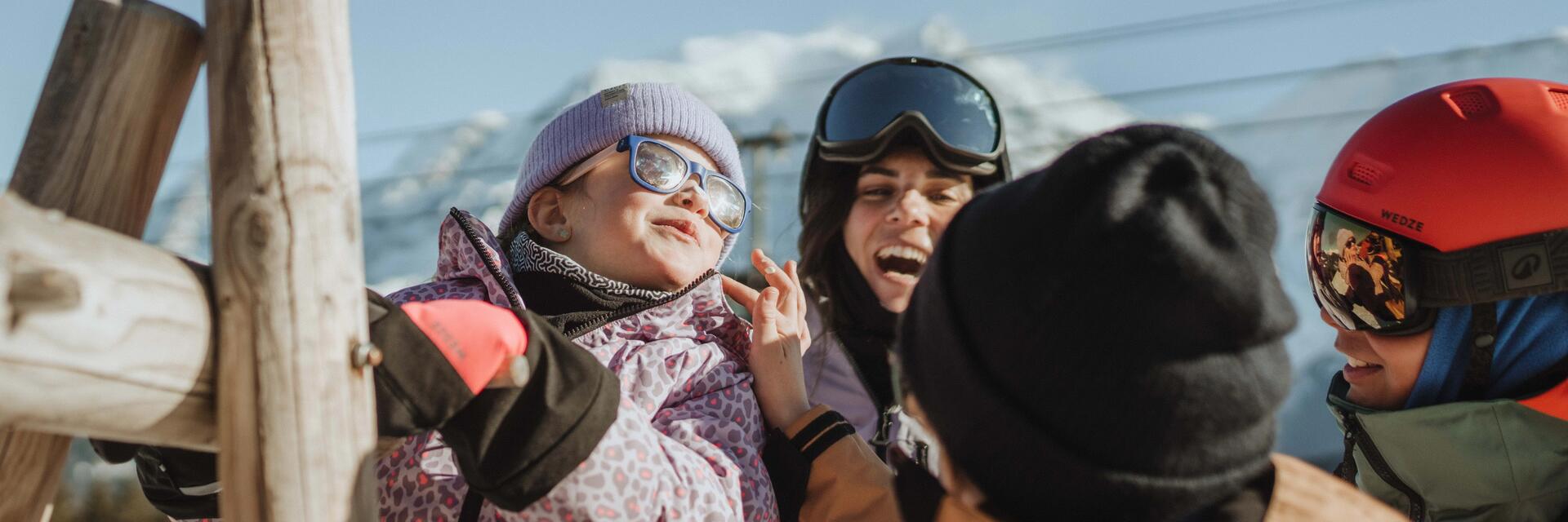 Comment bien habiller un enfant au ski ?