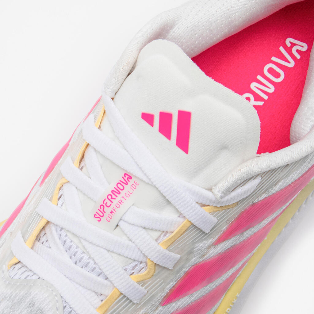 Ženski tekaški copati Adidas Comfortglide - beli