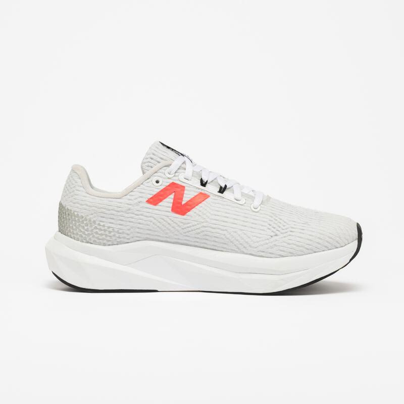 Chaussures de running Femme, New Balance Fuelcell Propel V5 blanches