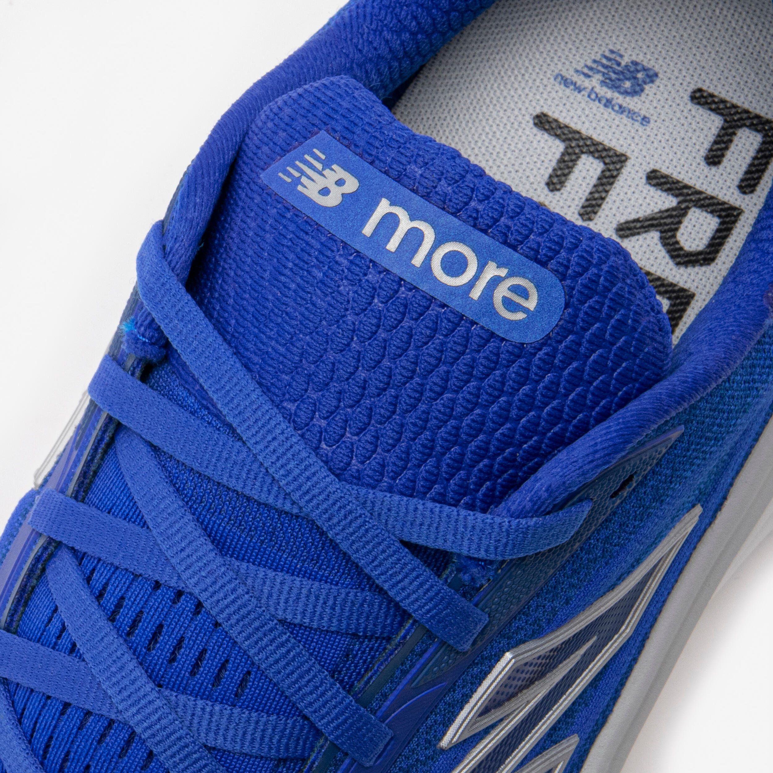 Buty do biegania męskie New Balance Fresh Foam X More V6 5/8