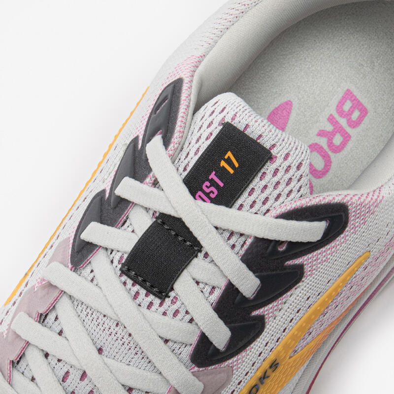 Chaussure de running femme, Brooks Ghost 17  vertes et roses.