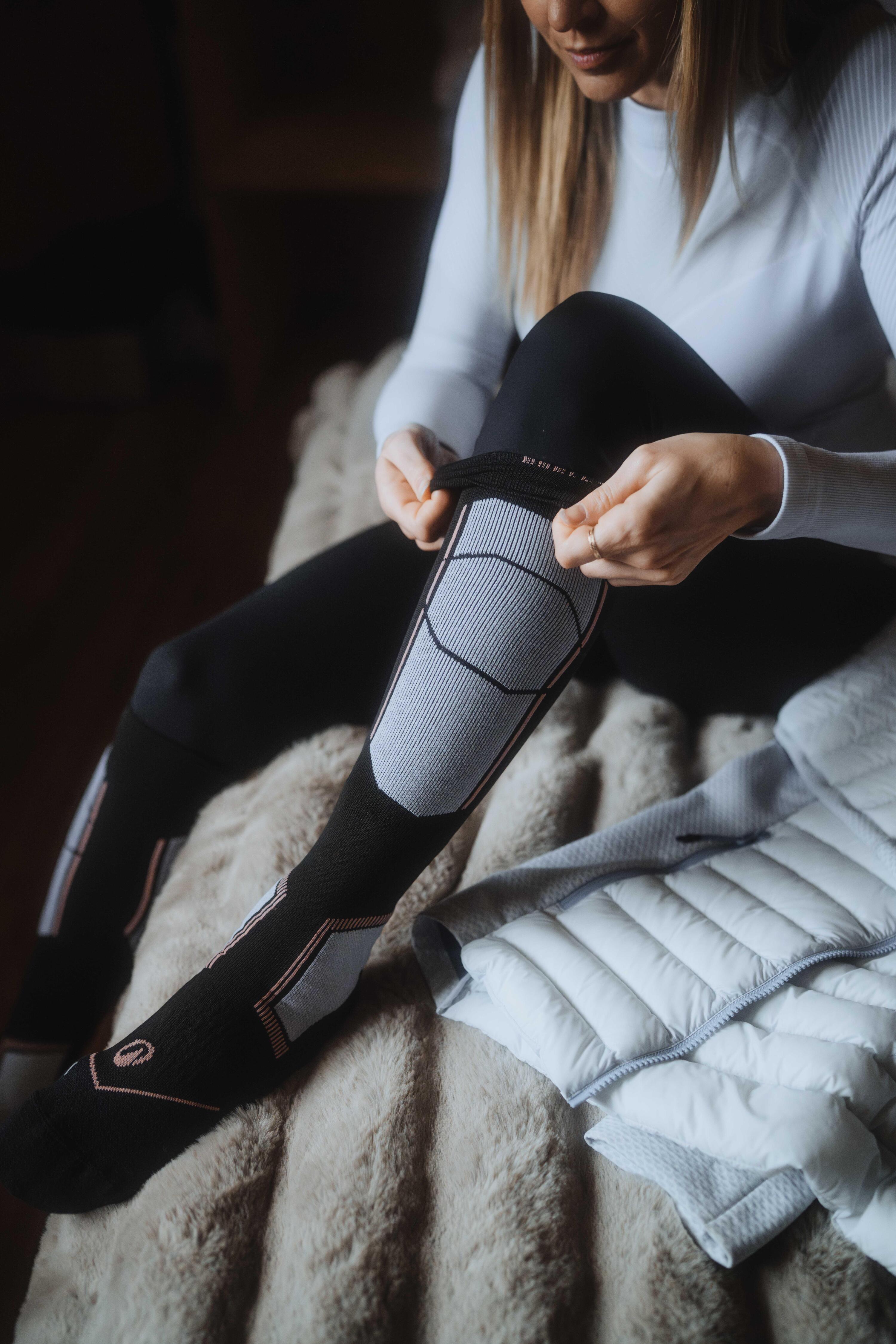 Chaussettes thermiques  de ski en laine Mérinos adulte, 500 noir et rose 5/6