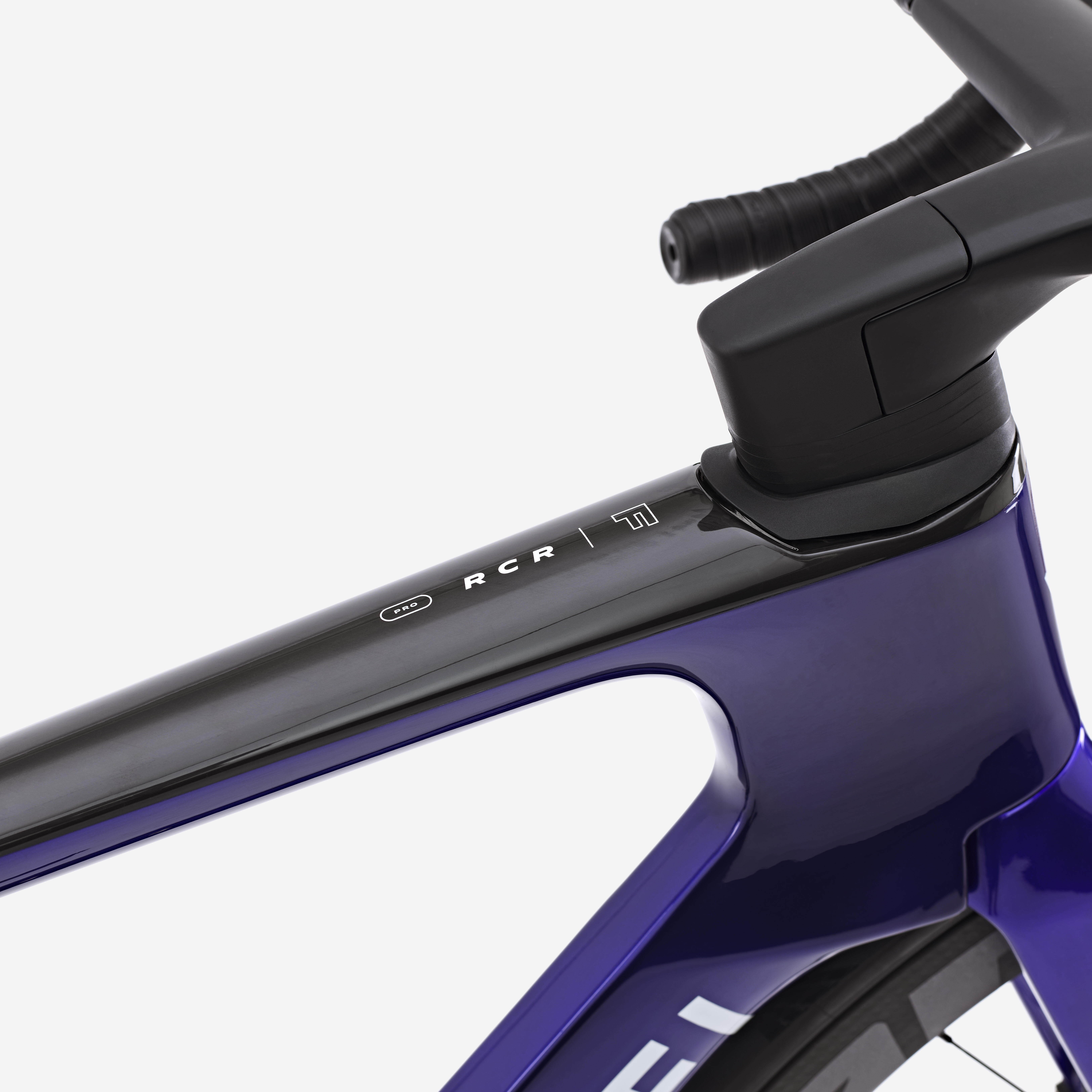VAN RYSEL Cestný bicykel RCR-F Pro Sram FORCE AXS E1 12 r. fialový S · záber 12