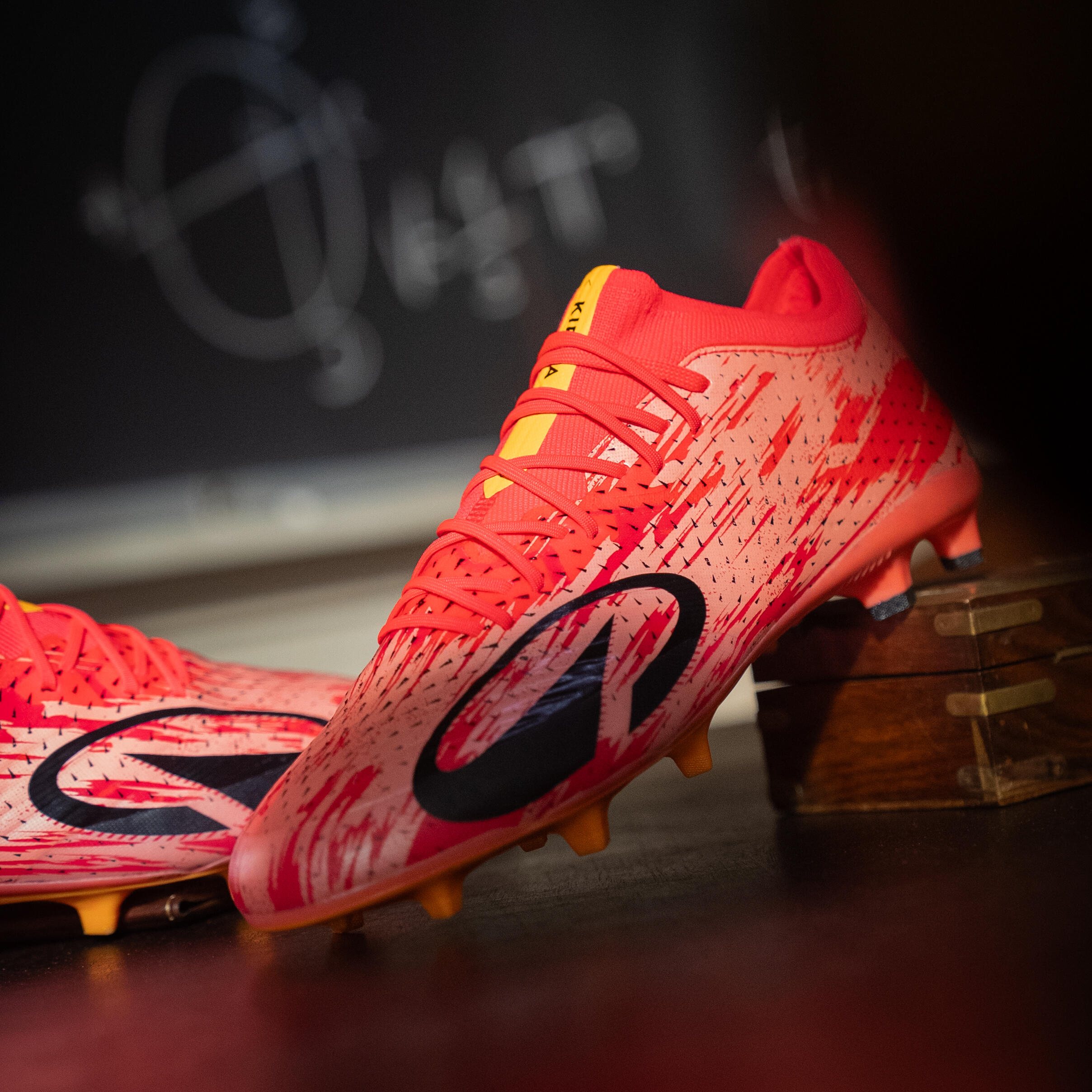 Tenis de futbol rojos para adulto CLR 7 Elite FG Storm edición Antoine Griezmann 21/43