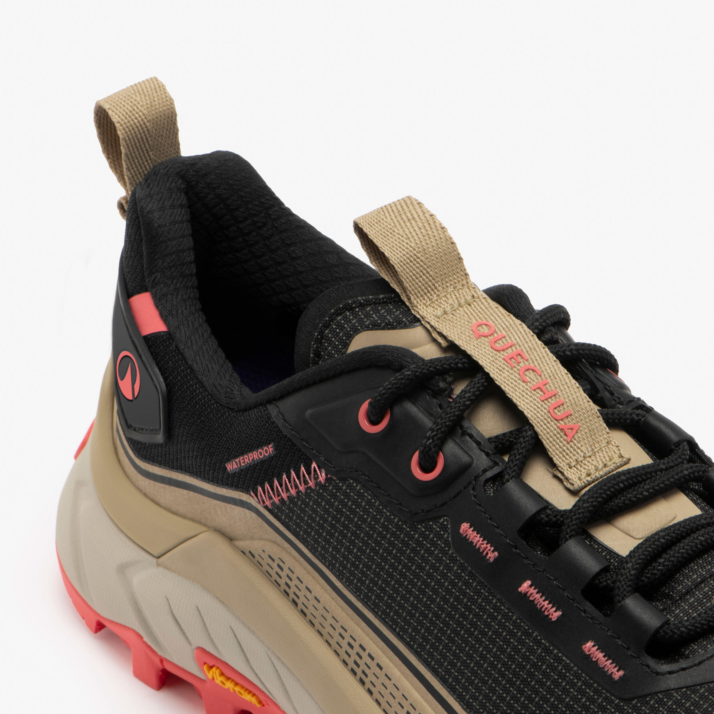 Chaussures de randonnée imperméables femme, MH 900 7/14