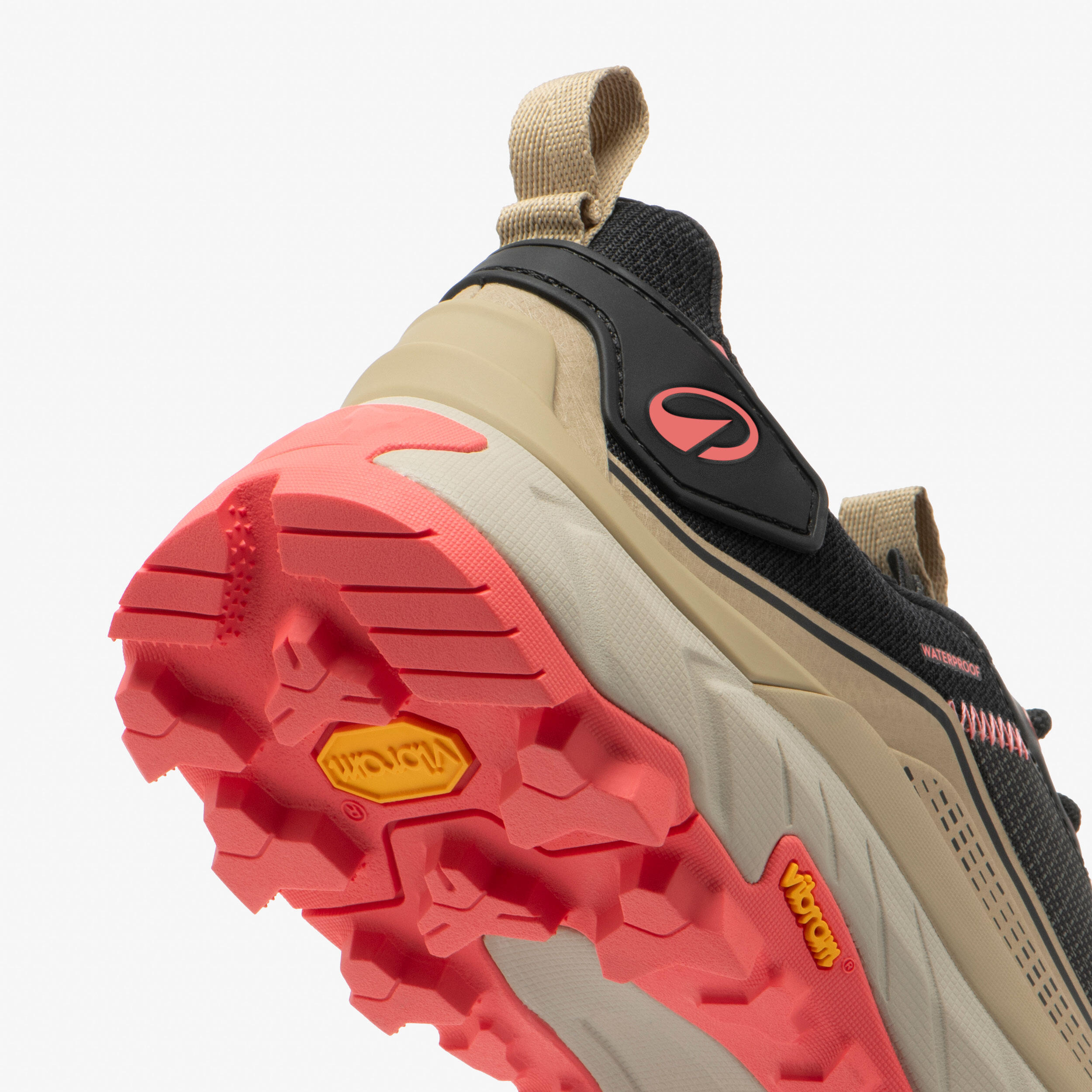 Chaussures de randonnée imperméables femme, MH 900 8/14