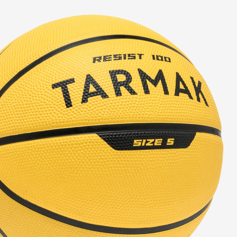 Ballon de basket r100 de taille 5 jaune jusqu'à 10 ans pour débuter.