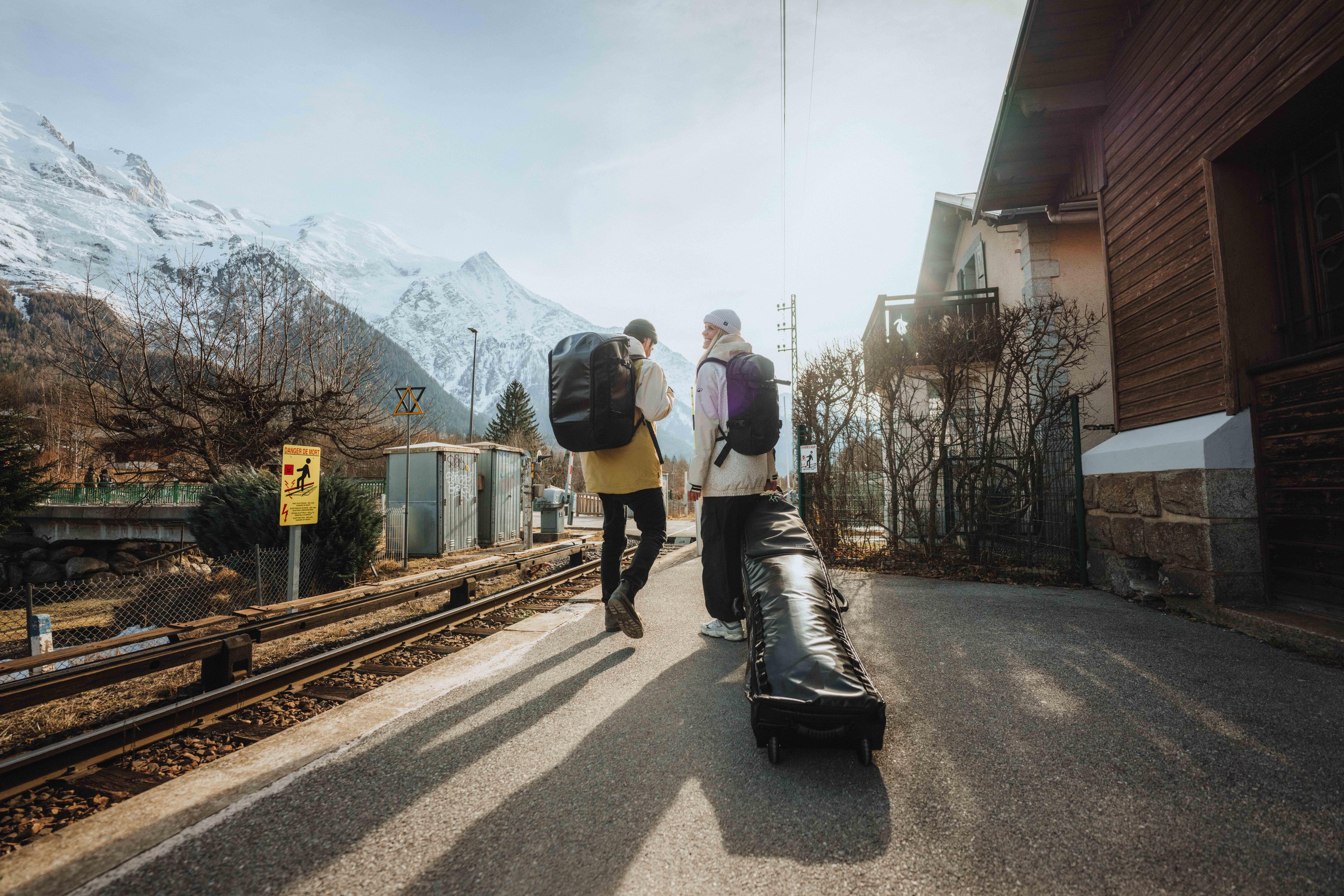 Carry bag with wheels for 4 pairs of skis or snowboards, 900 - WEDZE