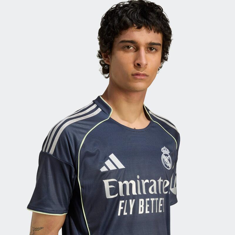 Dres Real Madrid na venkovní zápasy pro dospělé