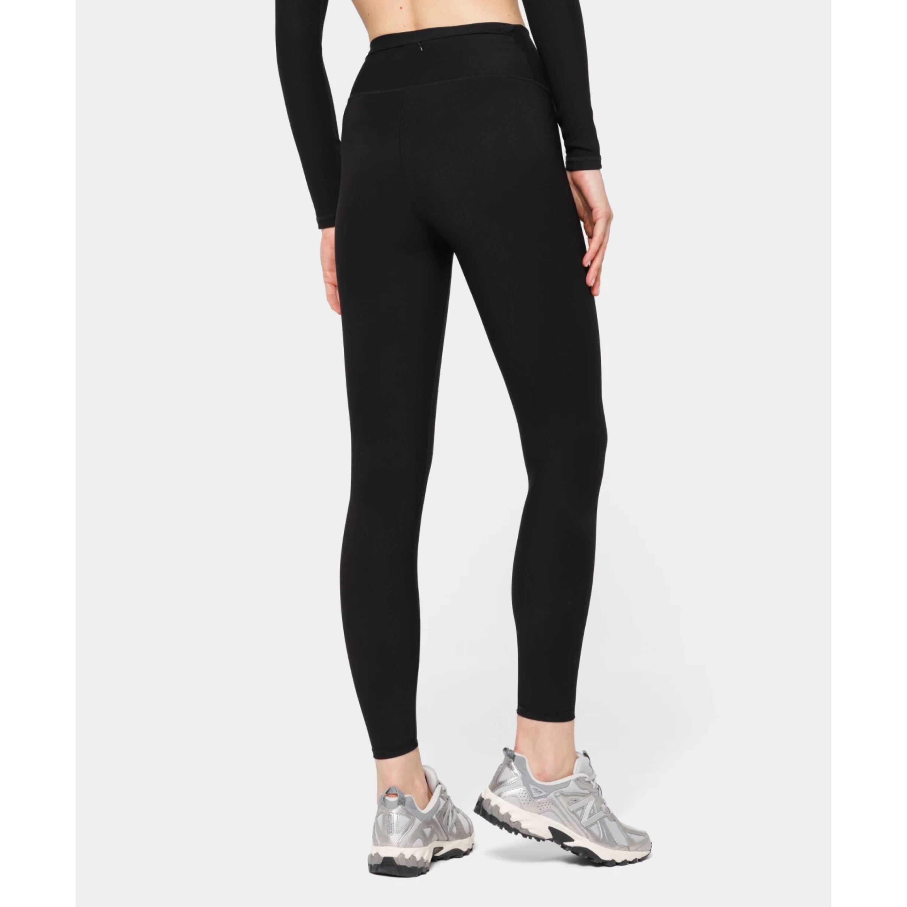 Legginsy Carpatree prążkowane z kieszenią Onyx Flow czarne