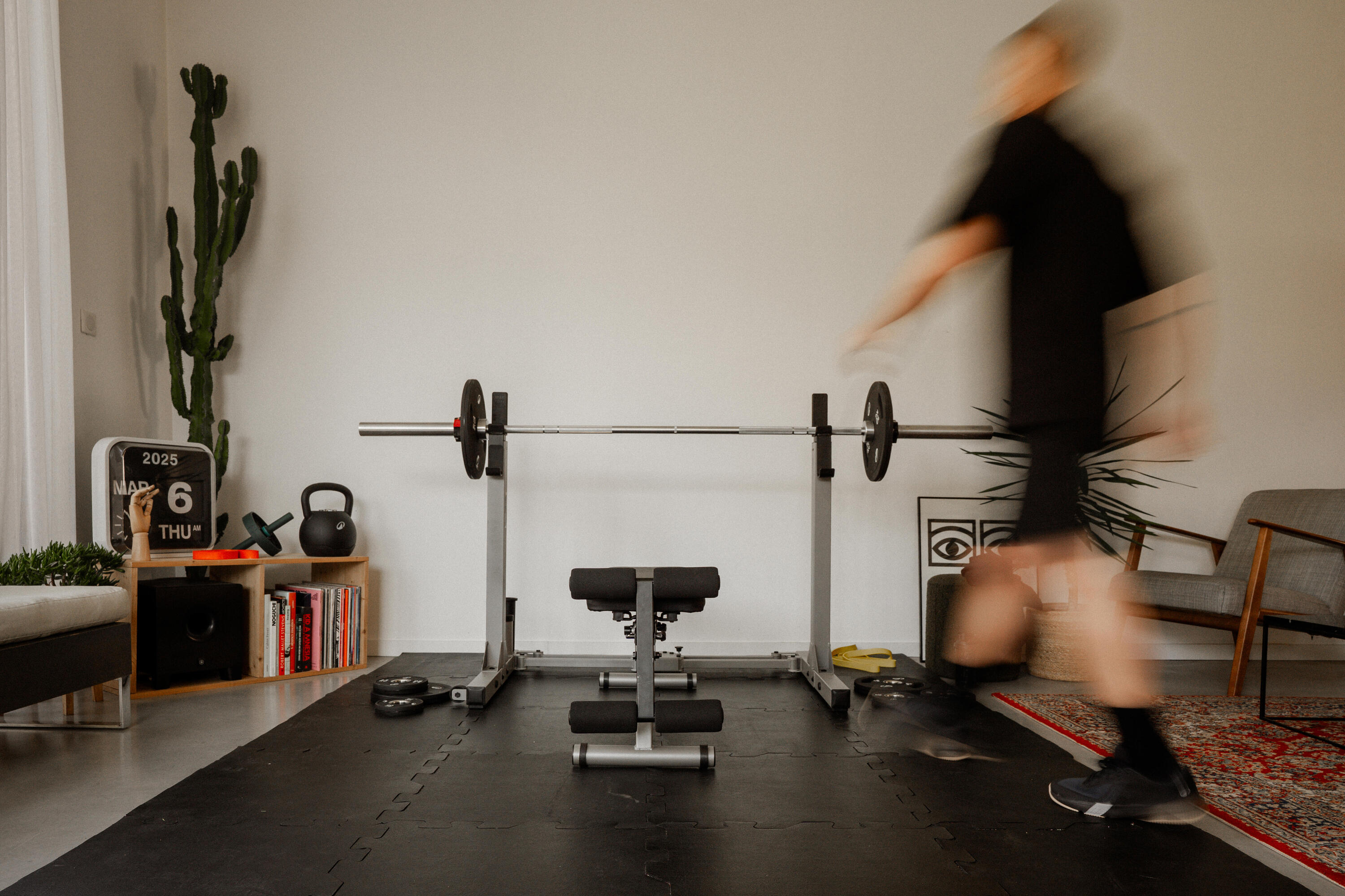 Fold-Down / Incline Weights Bench 500 15/18