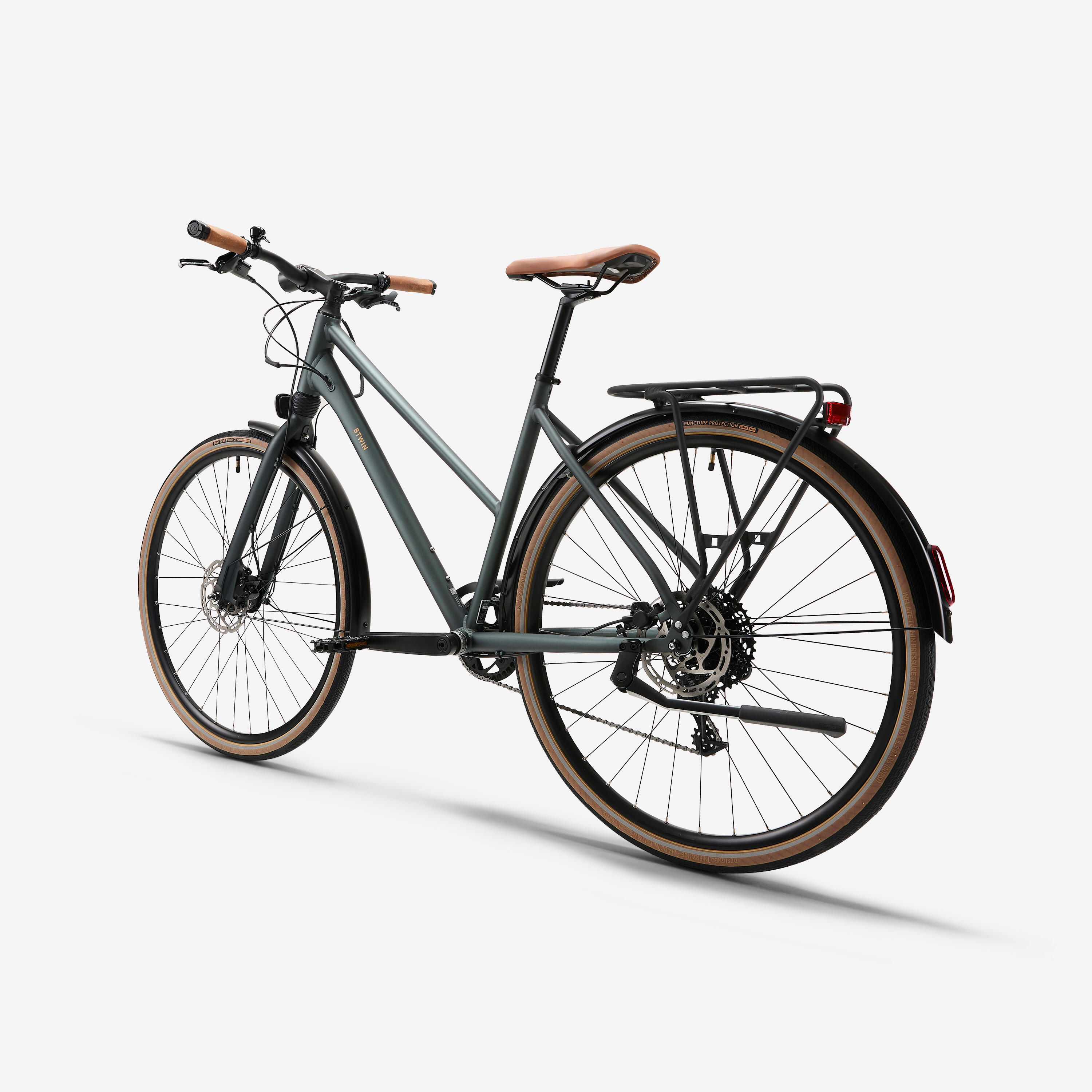 Long Distance Step-Through City Bike 900 3/9