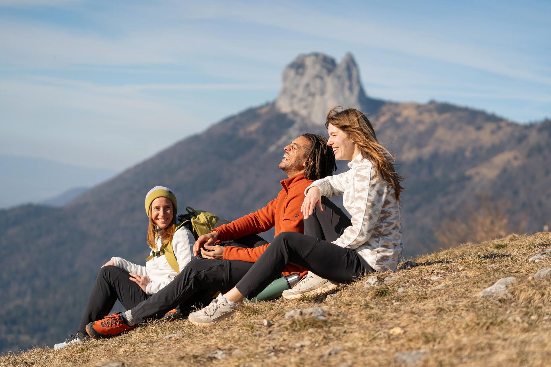 sphere media background sample