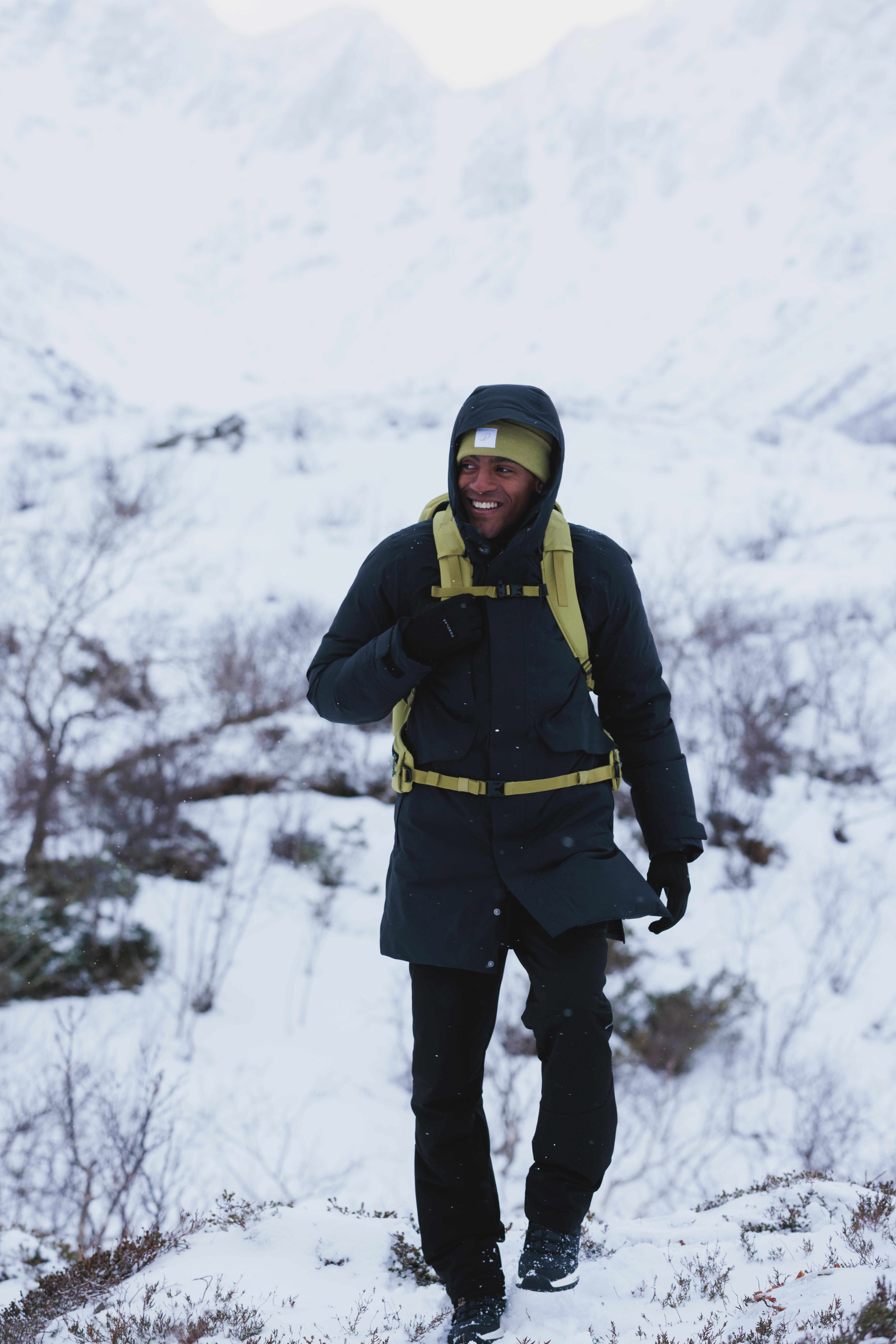 Men's Water-repellent Winter Hiking Pants SH500 -11°C - Black Men's Water-repellent Winter Hiking Pants SH500 -11°C - Black