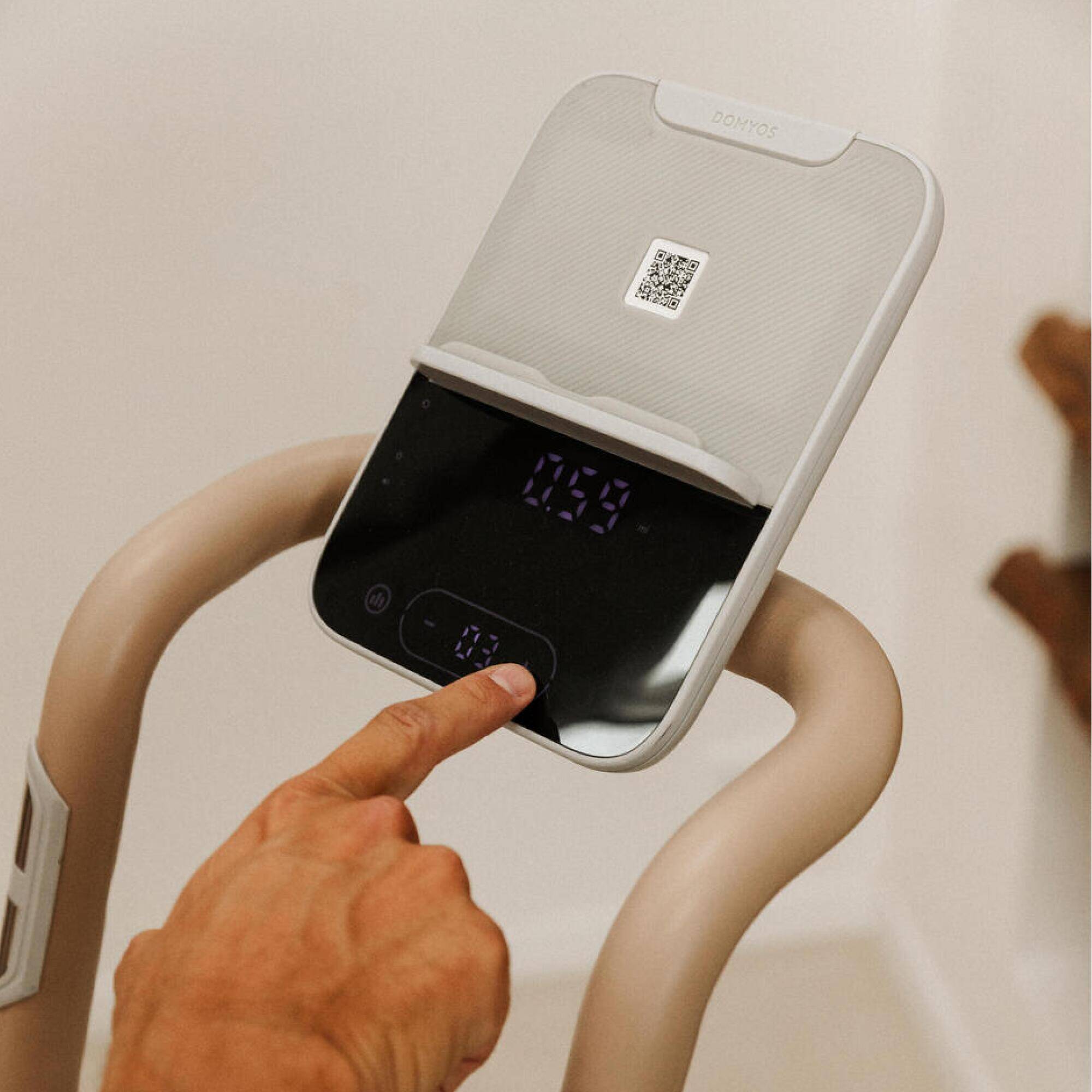 Self-Powered Cross Trainer Initial Elliptical 300 -  3