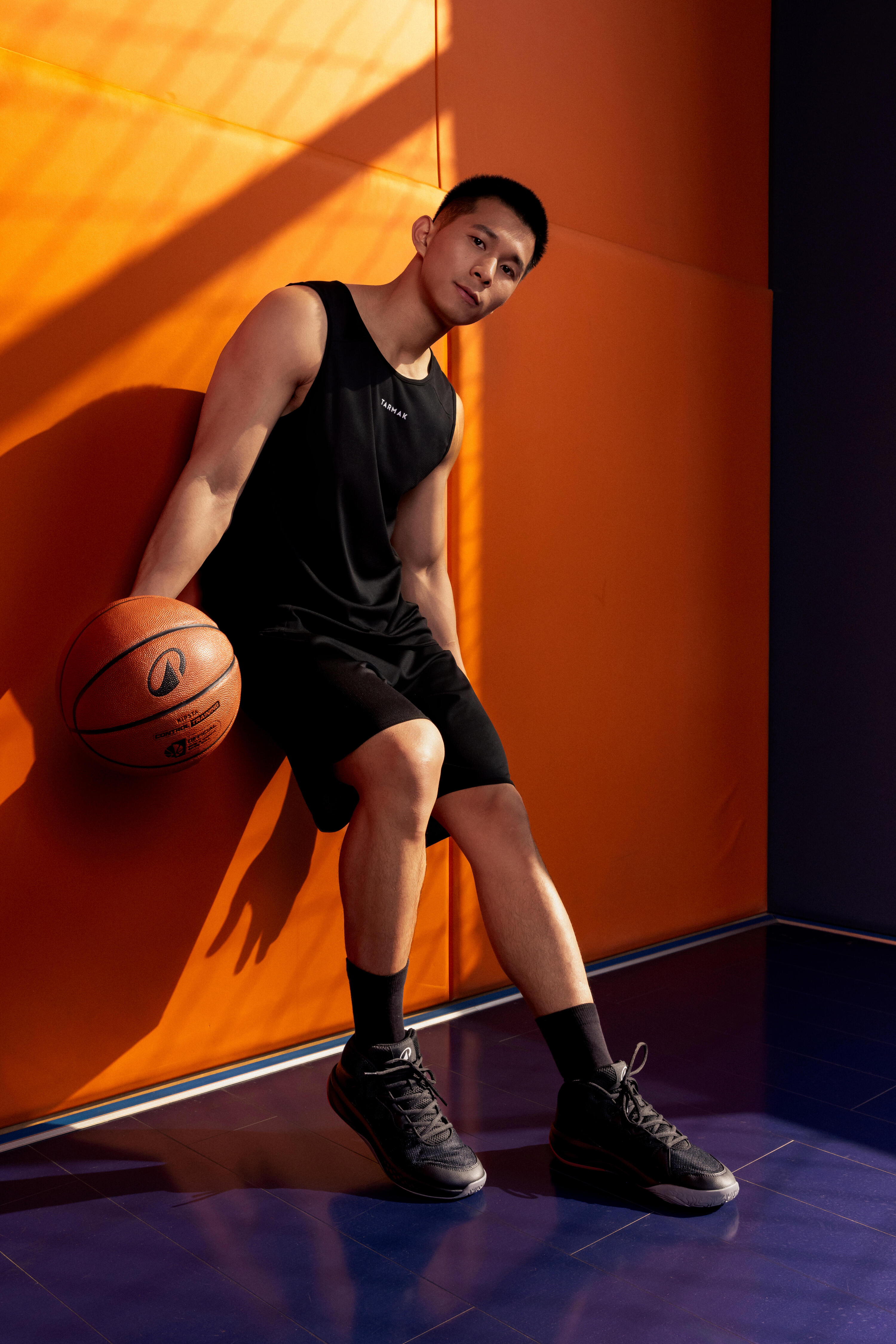 Chaussures de basketball, Tarmak Essential 100 10/11
