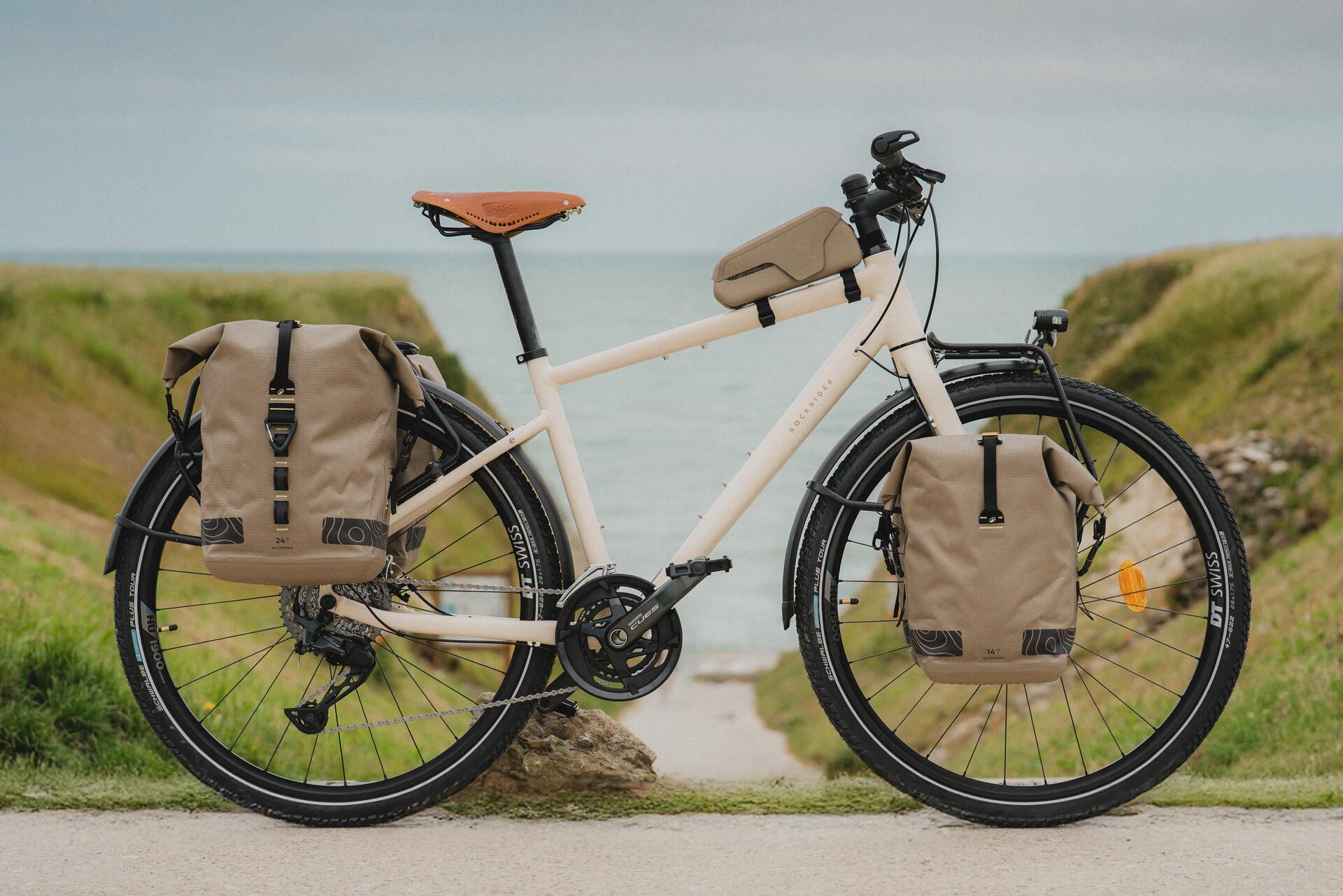 Comment choisir ses sacoches pour randonner à vélo